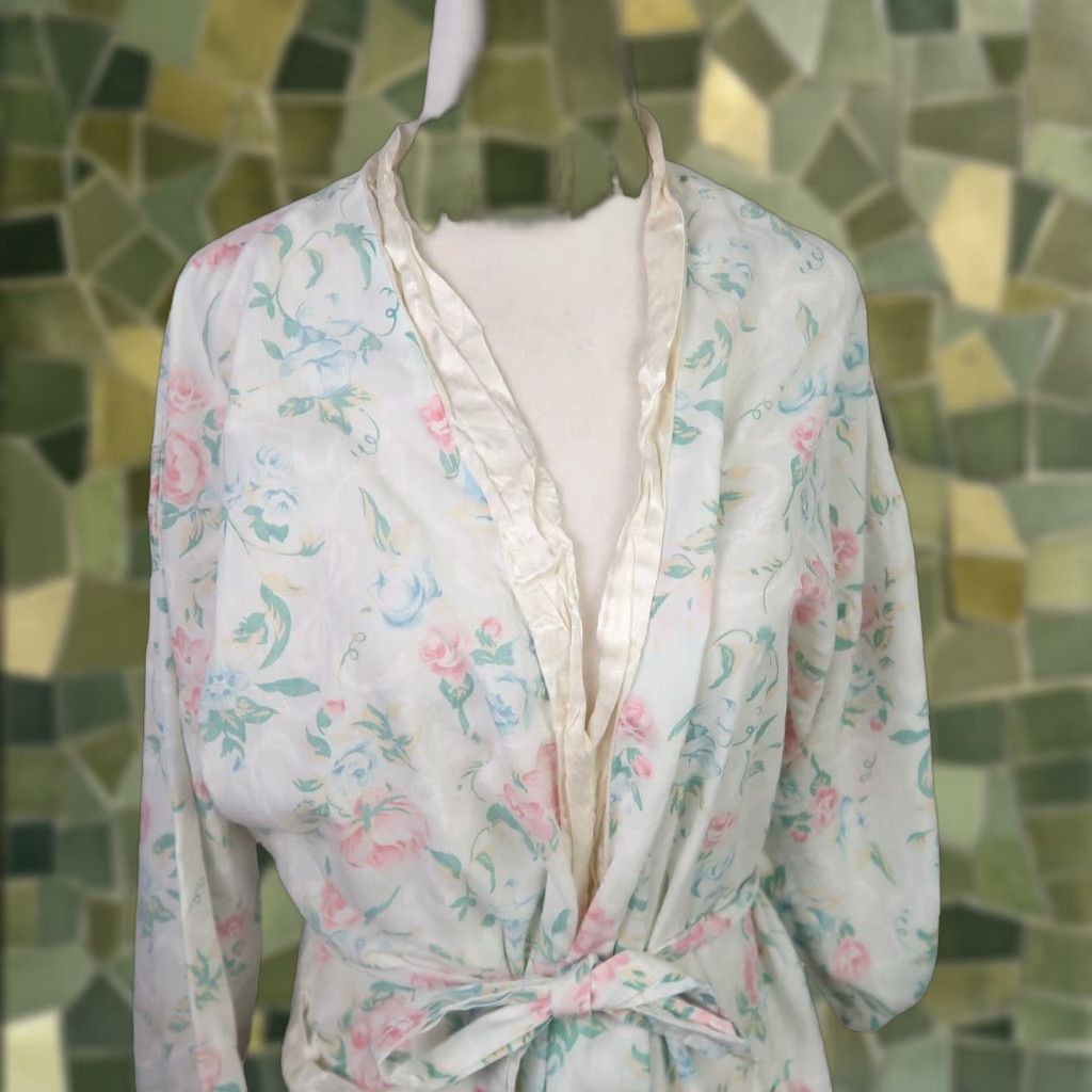 Vintage **Vintage 80s Appel Cream and Pink Floral Print Robe** User: Vintage 80s Appel Cream and Pink Floral Print Robe M Size ONE SIZE - 1 Thumbnail