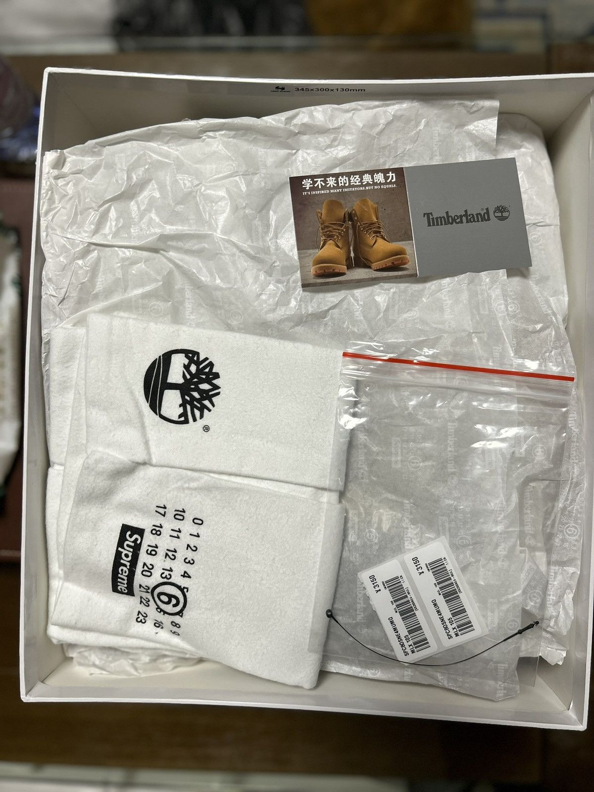 Maison Margiela × Supreme Supreme x MM6 Maison Margiela x Timberland 6 Inch Premium Size US 10.5 / EU 43-44 - 8 Thumbnail