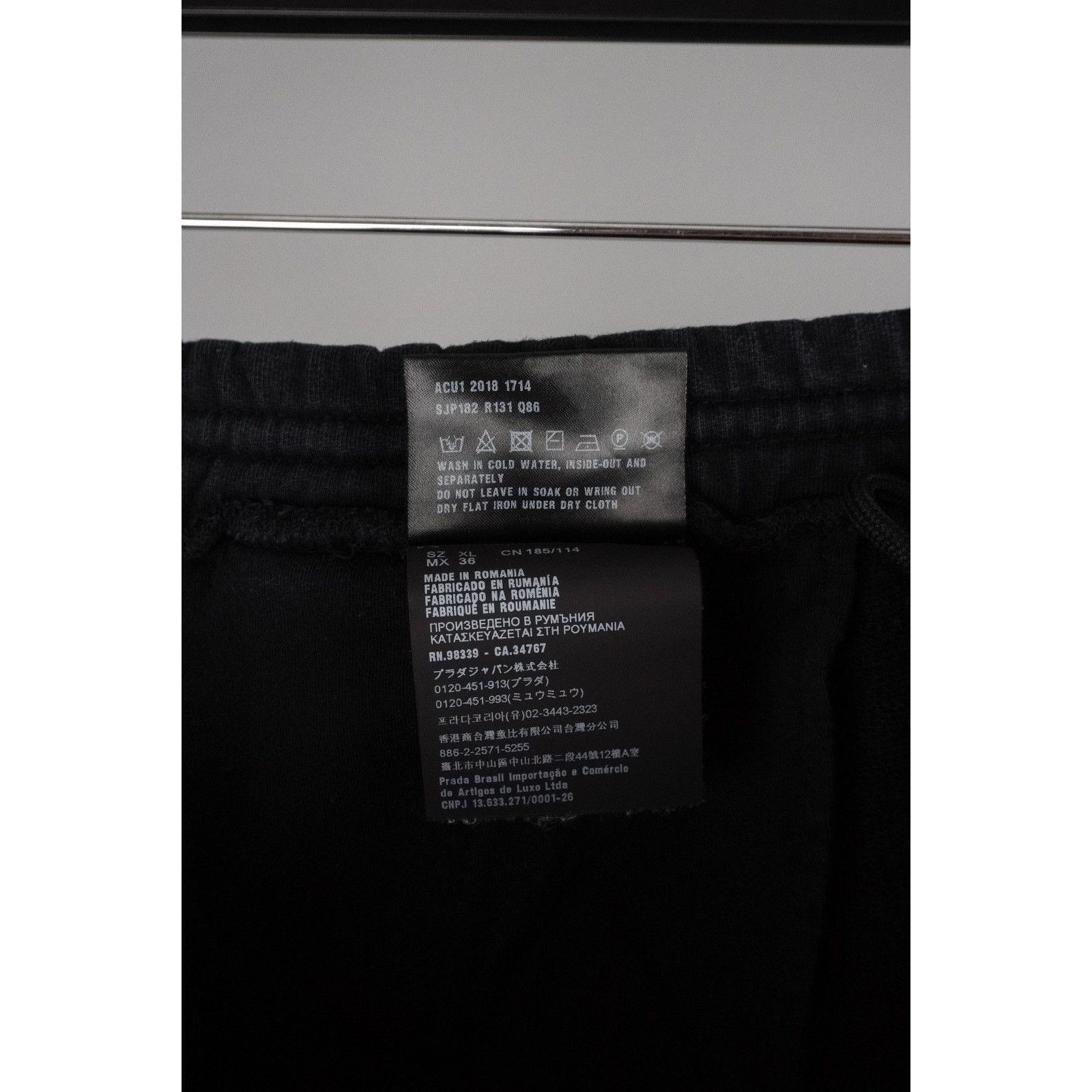 Prada Vintage prada sport red tab logo navy blue jogger pants Size US 36 / EU 52 - 9 Thumbnail