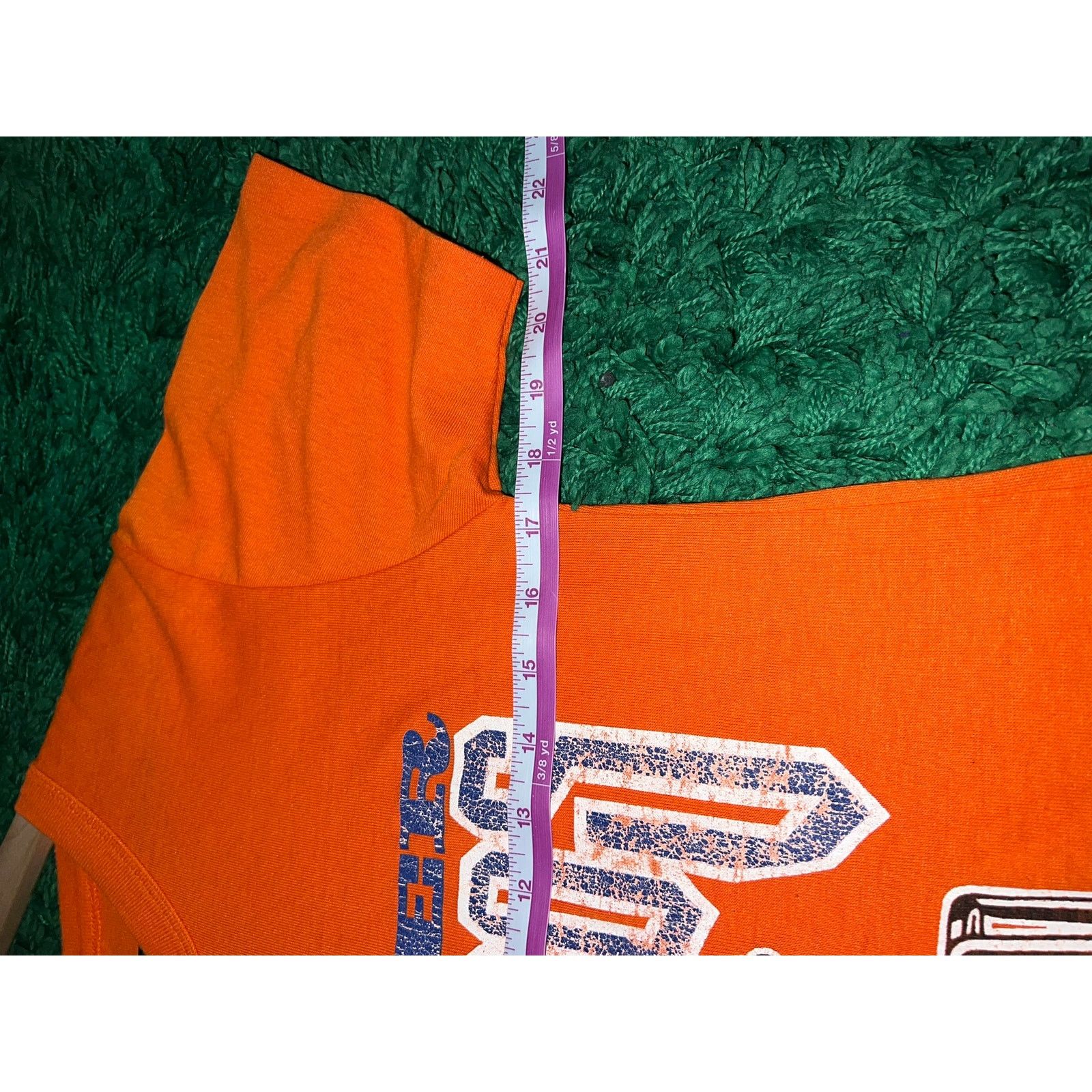 NFL 1980s Vintage Denver Broncos Faded NFL Football Shirt 80s M Size US M / EU 48-50 / 2 - 8 Thumbnail