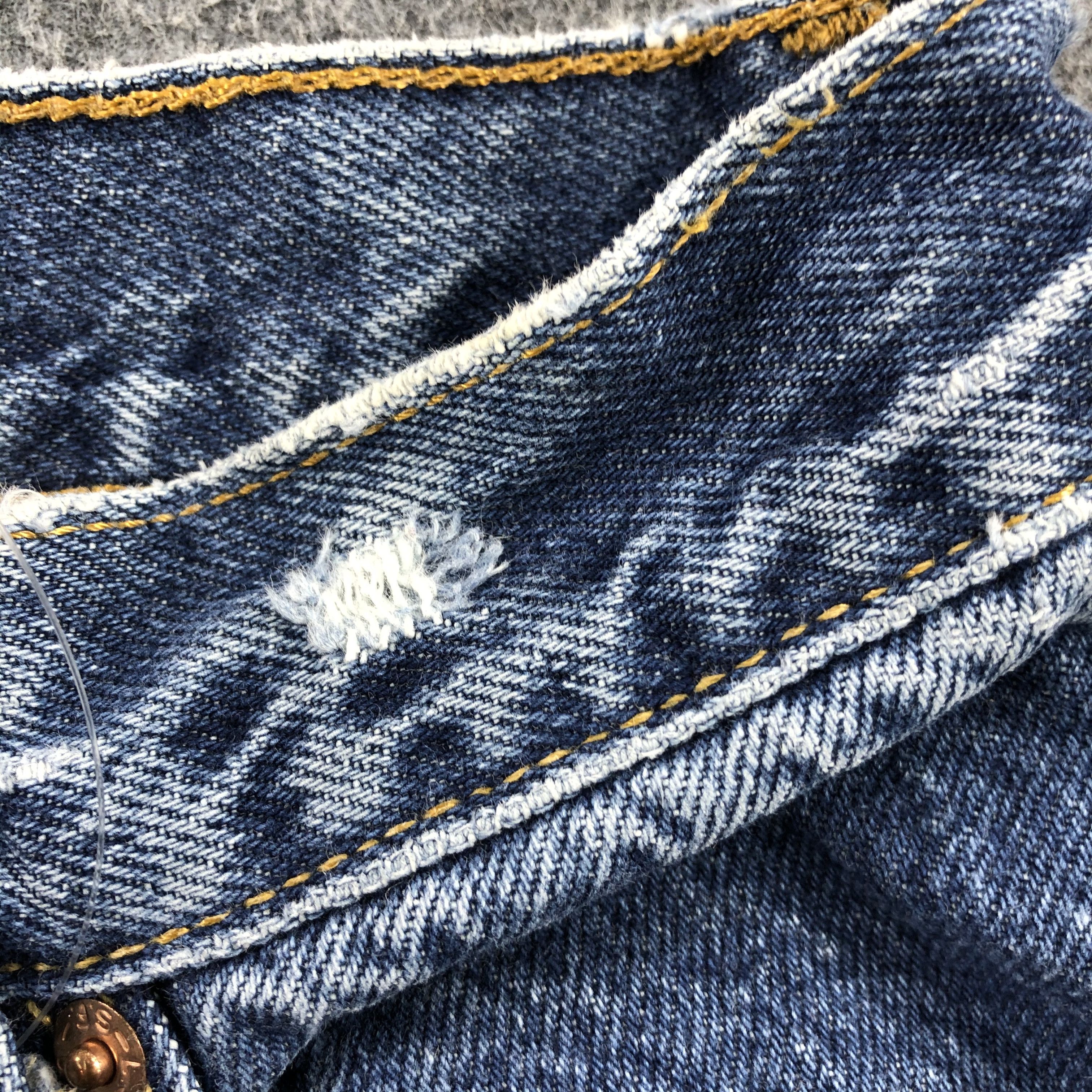 Levi's × Vintage 90s Vintage Blue Wash Levis 550 Jeans-JM1732 Size US 28 / EU 44 - 11 Thumbnail