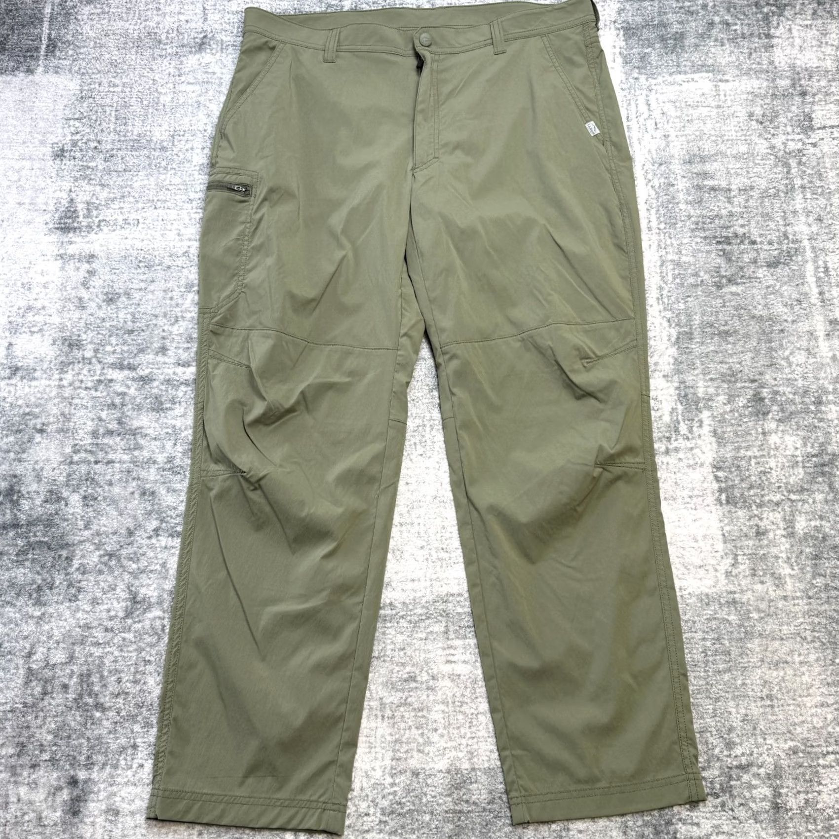 Vintage L.L. Bean Pants Men 38x30 Green Access Trail Cargo Nylon Stretch Hiking Travel UPF Chino Straight Casual Workwear Regular Size 38 Mens Size US 38 / EU 54 - 2 Thumbnail