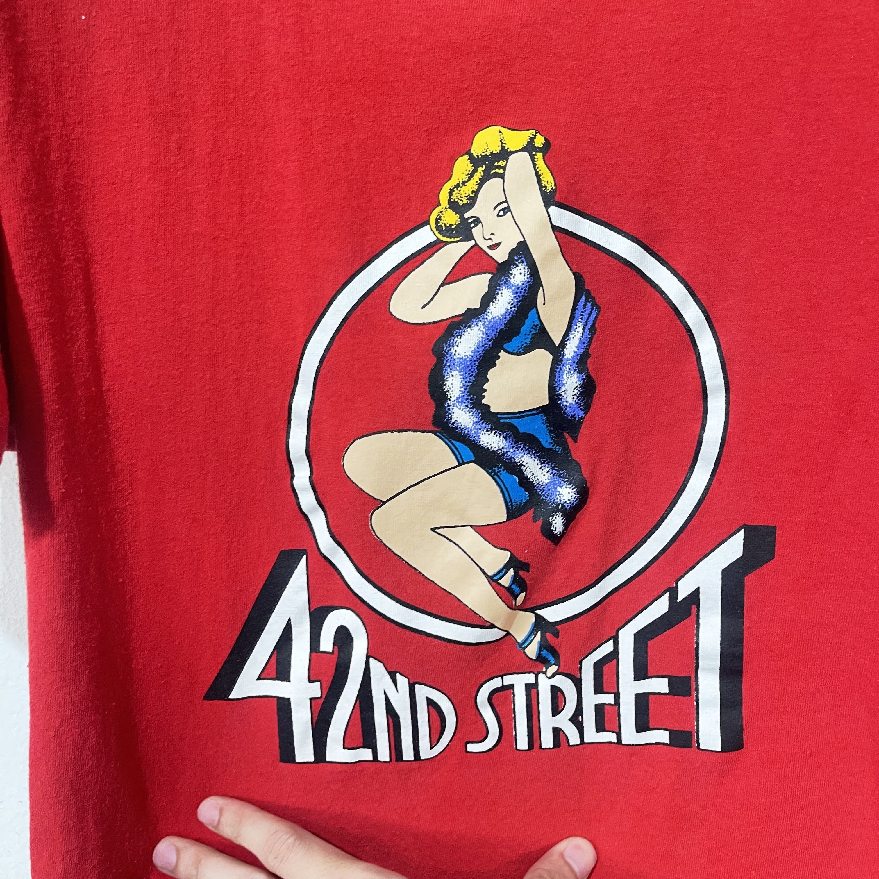 Vintage Vintage 80s 42nd Street T-Shirt Size US XS / EU 42 / 0 - 2 Thumbnail