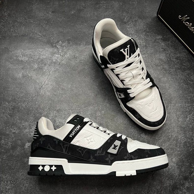 Louis Vuitton LOUIS VUITTON LV TRAINER Black and White Sneakers-2506 Size US 8 / EU 41 - 5 Thumbnail