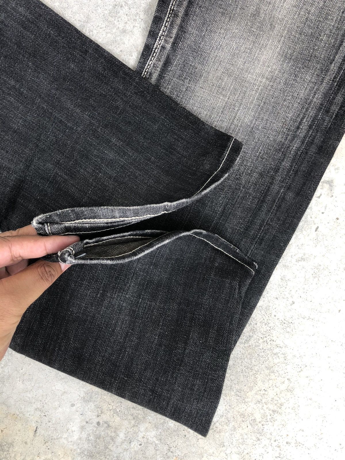 Vanquish Japanese Vanquish Distressed Jeans Skinny Jeans Size US 33 - 13 Thumbnail