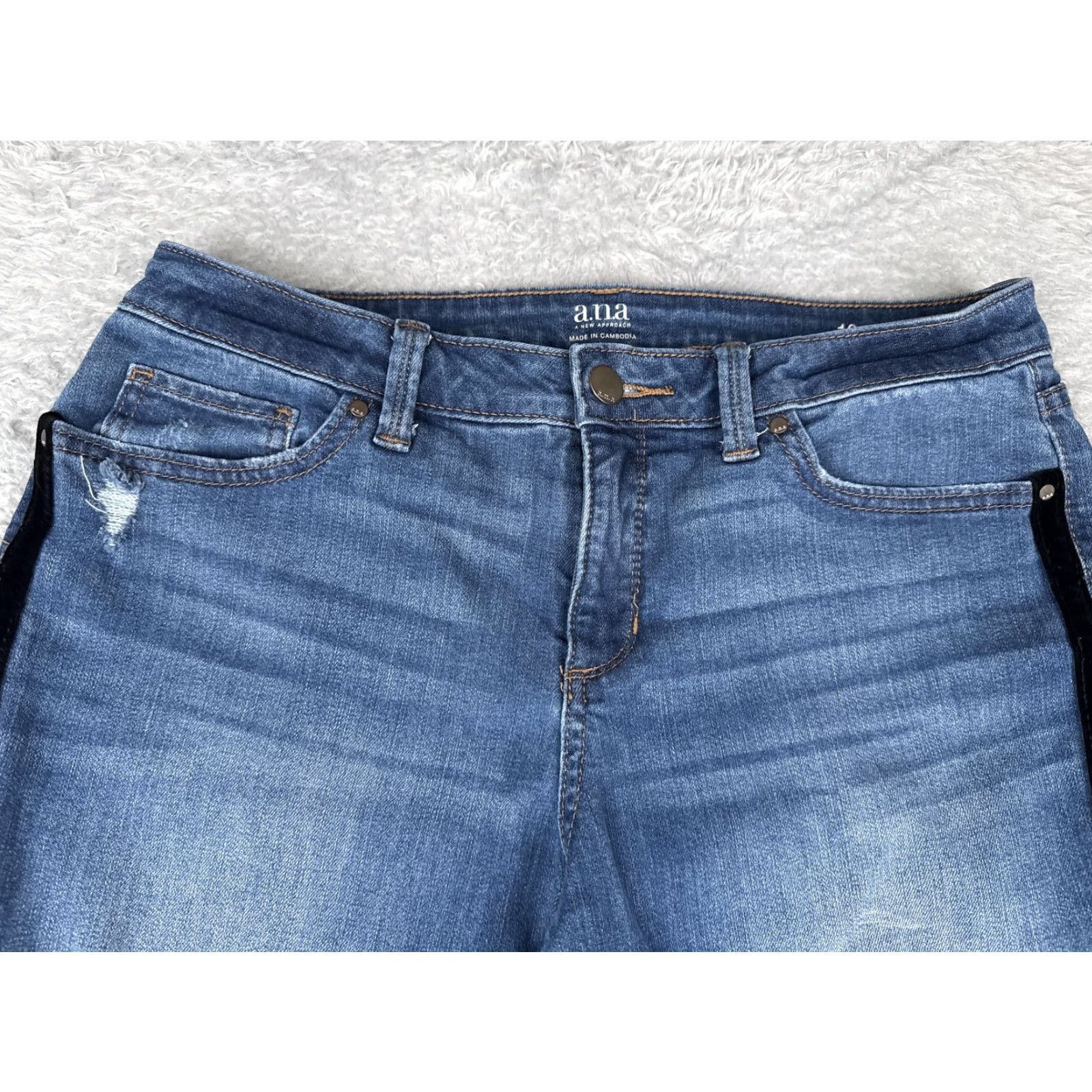 Vintage a.n.a A New Approach Jeans Womens 10 Blue Skinny Ankle Side Stripe Distressed Size 32" / US 10 / IT 46 - 4 Thumbnail