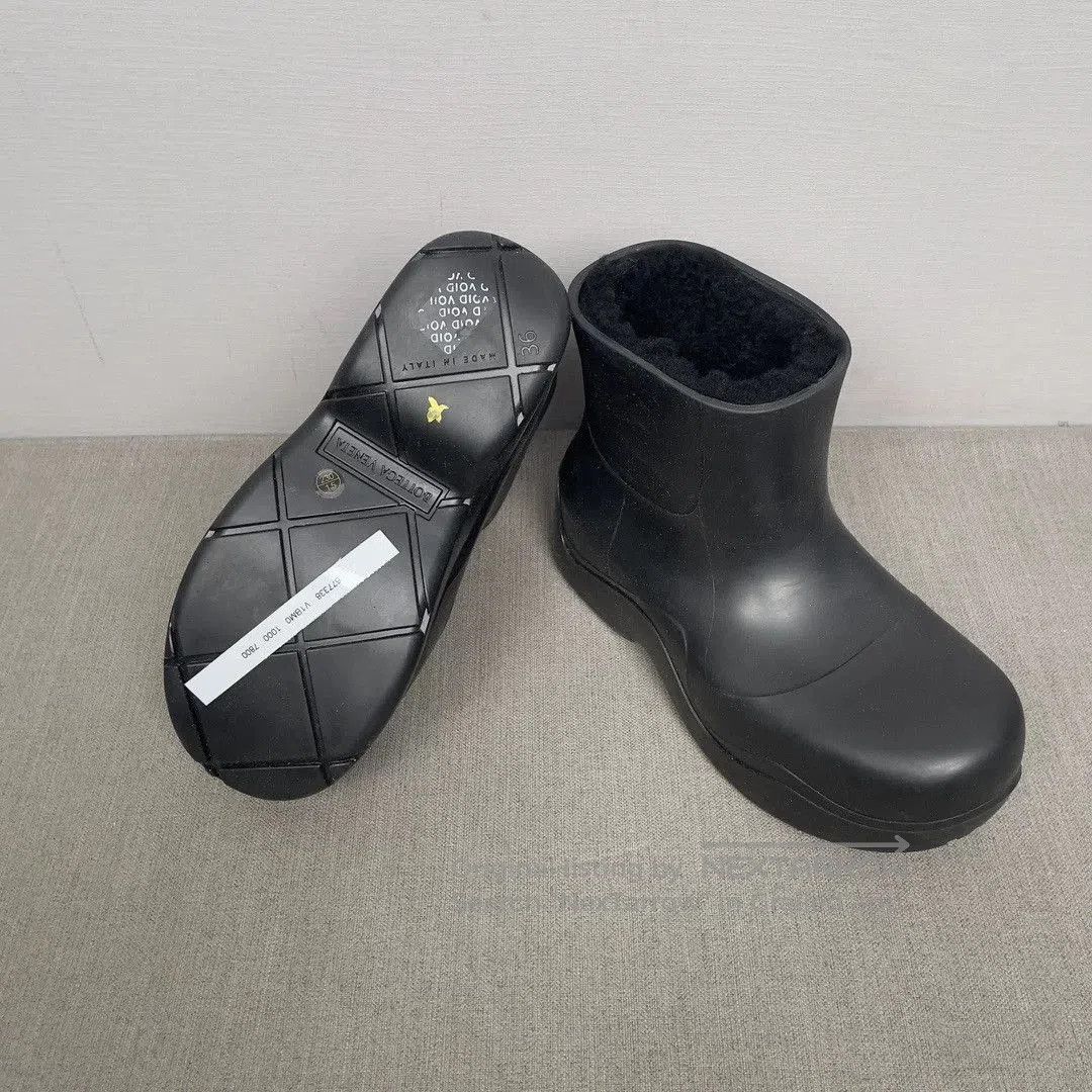 Bottega Veneta Bottega Veneta Puddle Rubber Rain Boot. Size US 5 / IT 35 - 6 Thumbnail
