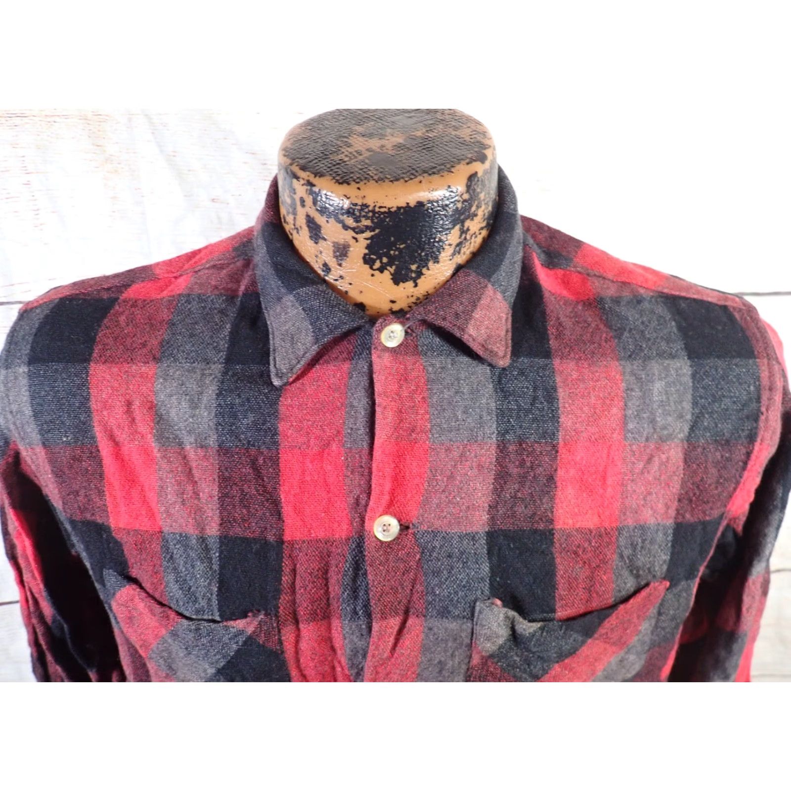 Vintage VINTAGE Maywoods Shirt M Men Wool Flannel Red Black Plaid 50s 60s Workwear Pockets Button-Up Wool or Wool blend Vintage 1950s 1960s Mens Size US M / EU 48-50 / 2 - 4 Thumbnail