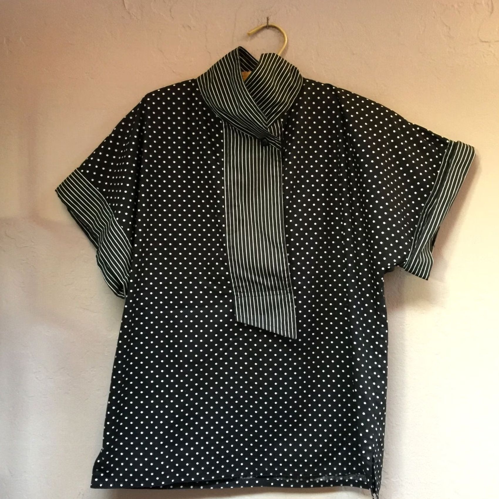 Vintage VINTAGE Pogia by S. Polimeni Womens Black White Polka Dot Shawl Collar Blouse 6 Size M / US 6-8 / IT 42-44 - 2 Thumbnail