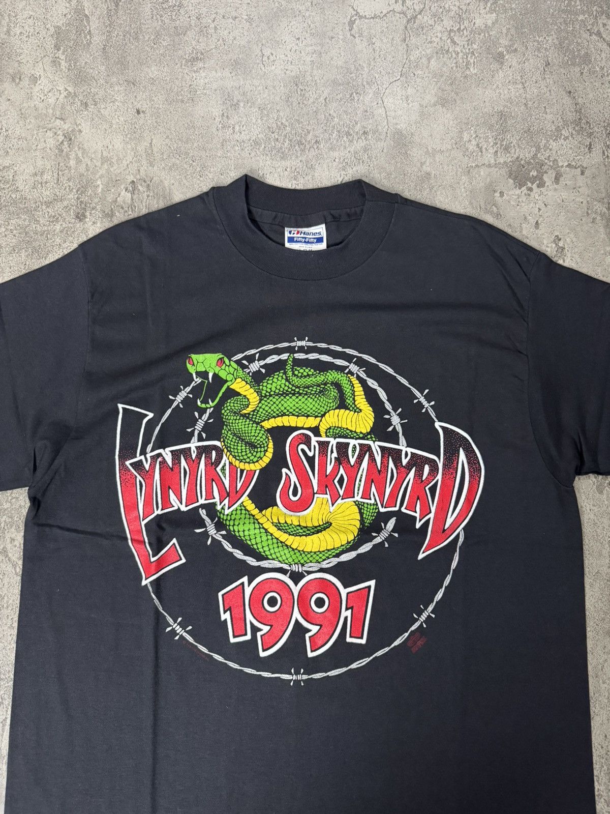 Band Tees VINTAGE LYNYRD SKYNYRD SNAKE TOUR 1991 T-SHIRT 🔥ULTRA RARE🔥 Size US L / EU 52-54 / 3 - 2 Thumbnail
