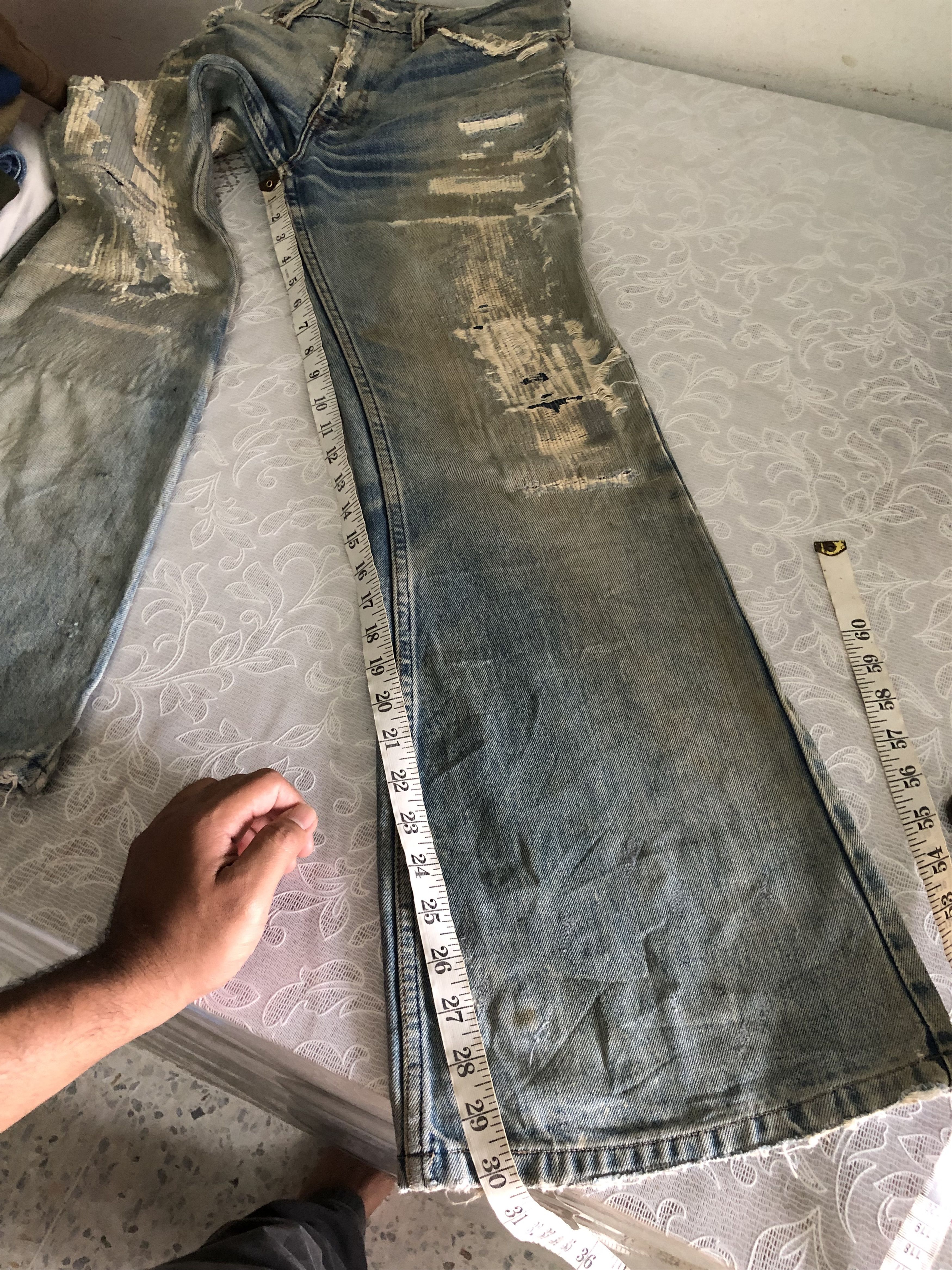 Levi's Vintage 90s Levis Distressed Denim Flare Pants Size US 29 - 23 Thumbnail