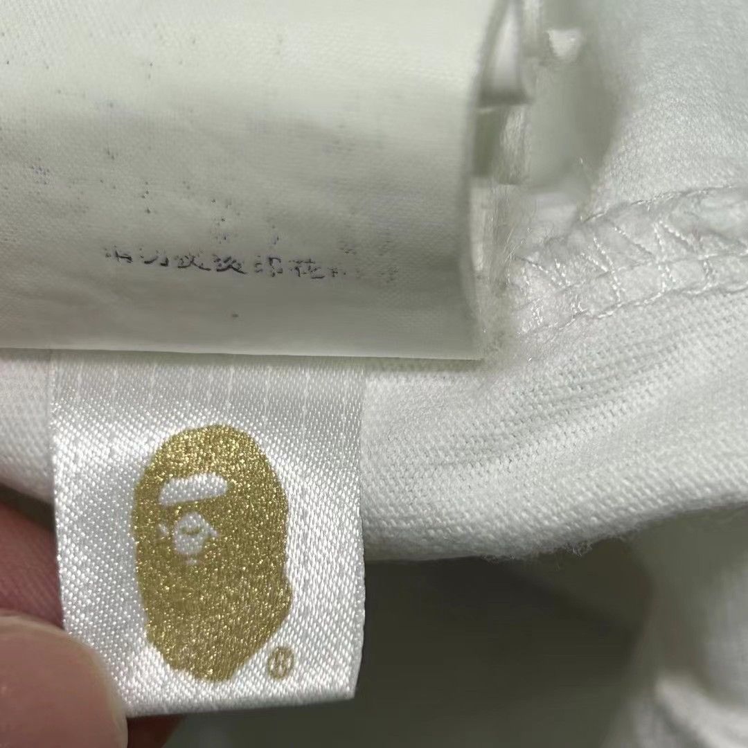 Bape WORLD GONE MAD TEE Size US M / EU 48-50 / 2 - 7 Thumbnail