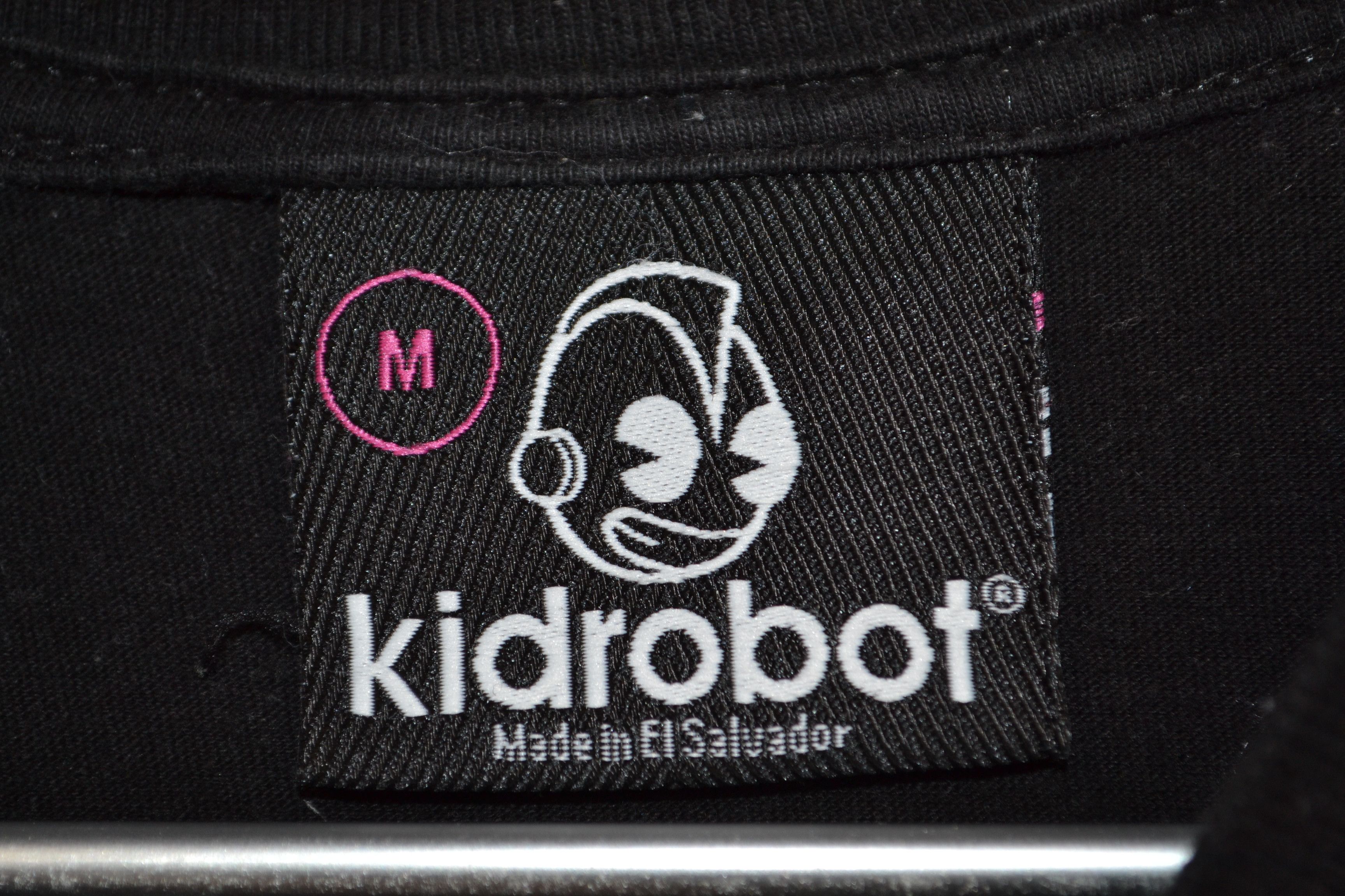 Kid Robot KidRobot Men's M Black T-shirt‎ Upside done Smoking Size US M / EU 48-50 / 2 - 2 Thumbnail