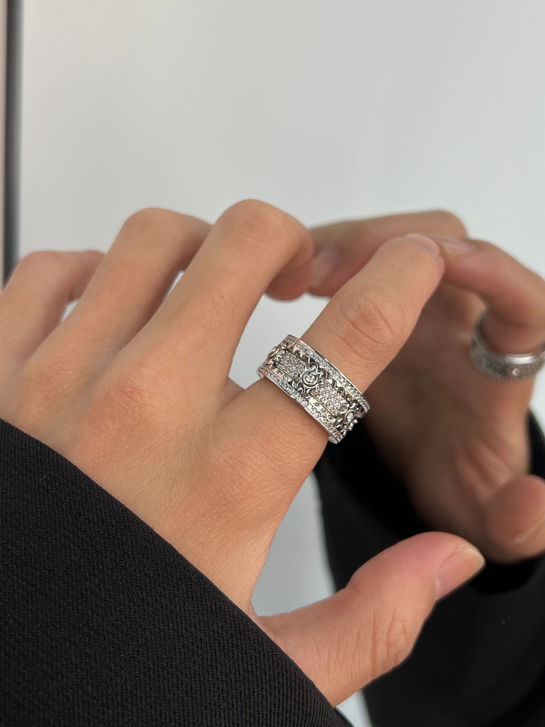 Jewelry × Vintage Fashion mechanical men's titanium steel rotating ring Size ONE SIZE - 1 Thumbnail