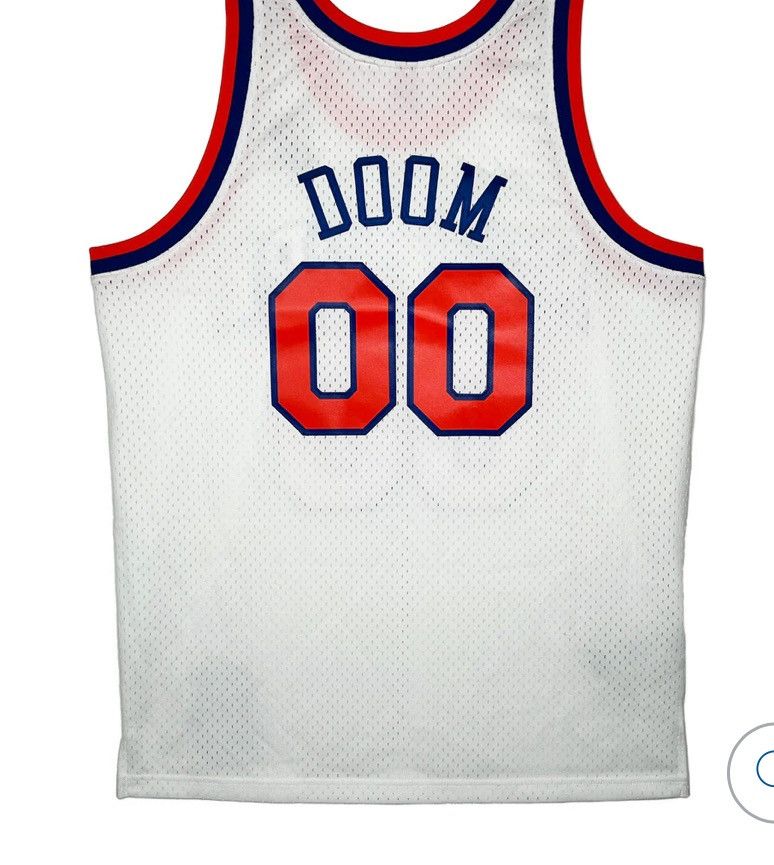 Mitchell & Ness Gas Drawls MF Doom Mitchell & Ness white NY Knicks jersey Size US L / EU 52-54 / 3 - 3 Thumbnail