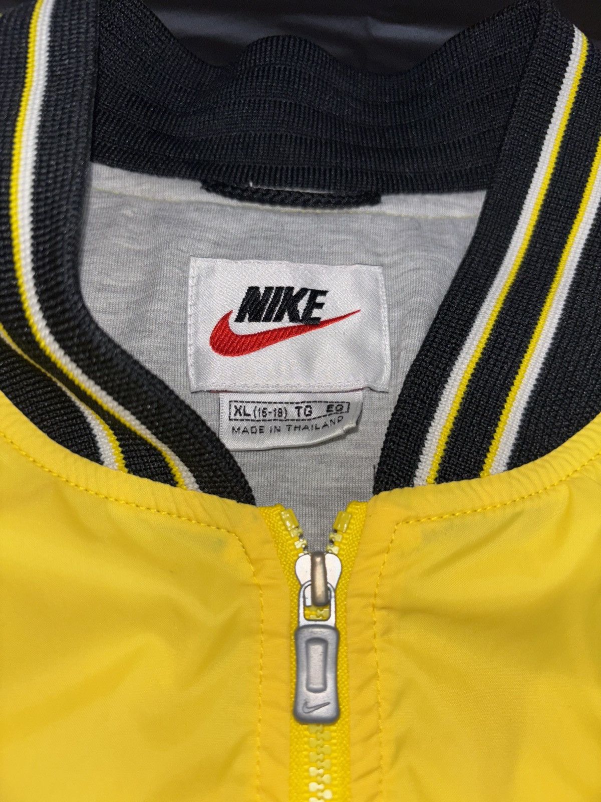 Nike Nike 1999 Vintage Jacket Size US XL / EU 56 / 4 - 4 Thumbnail