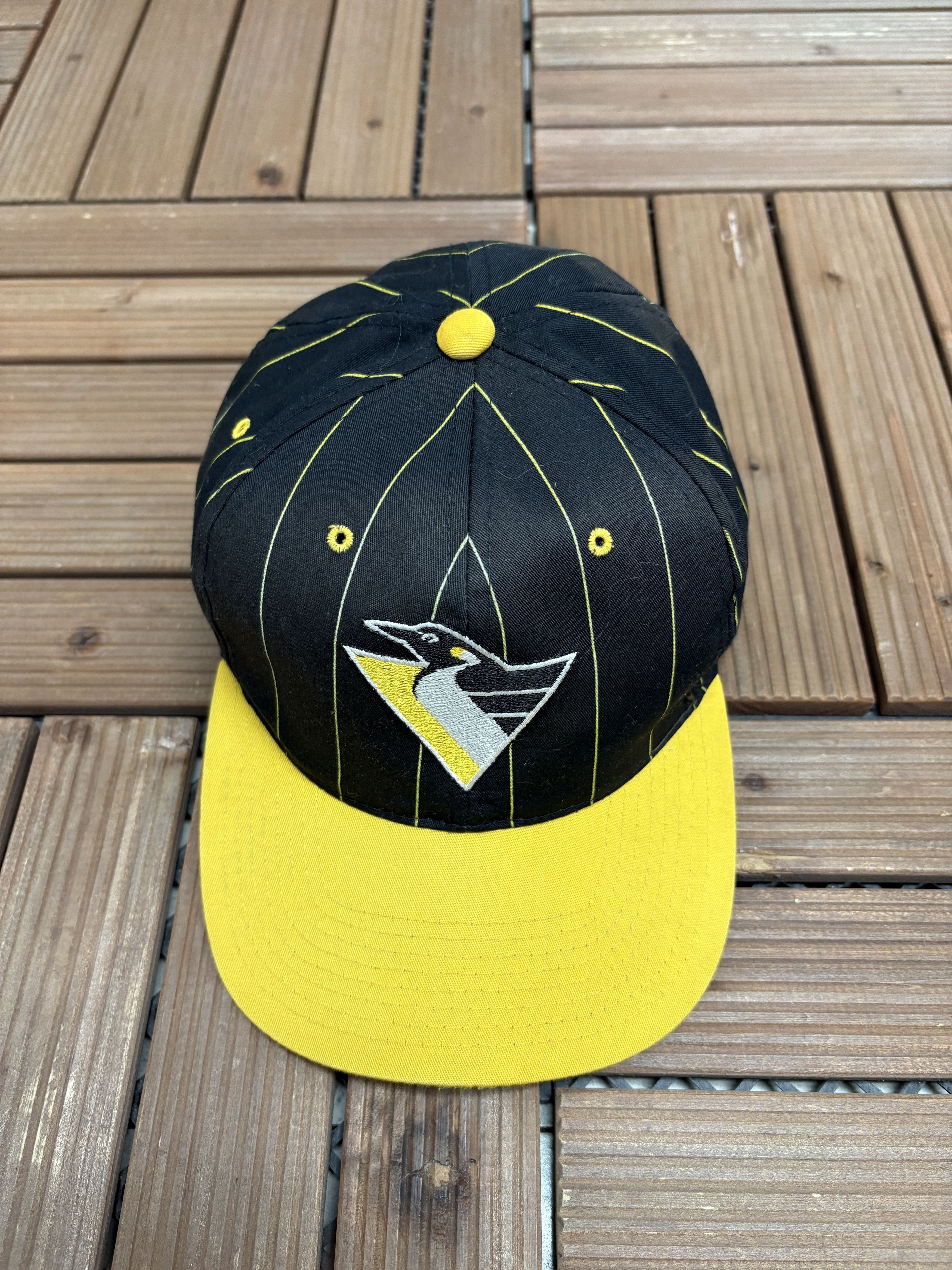 Vintage Pittsburgh Penguins Pinstripe Vintage Black Snap Back Hat Size ONE SIZE - 2 Thumbnail