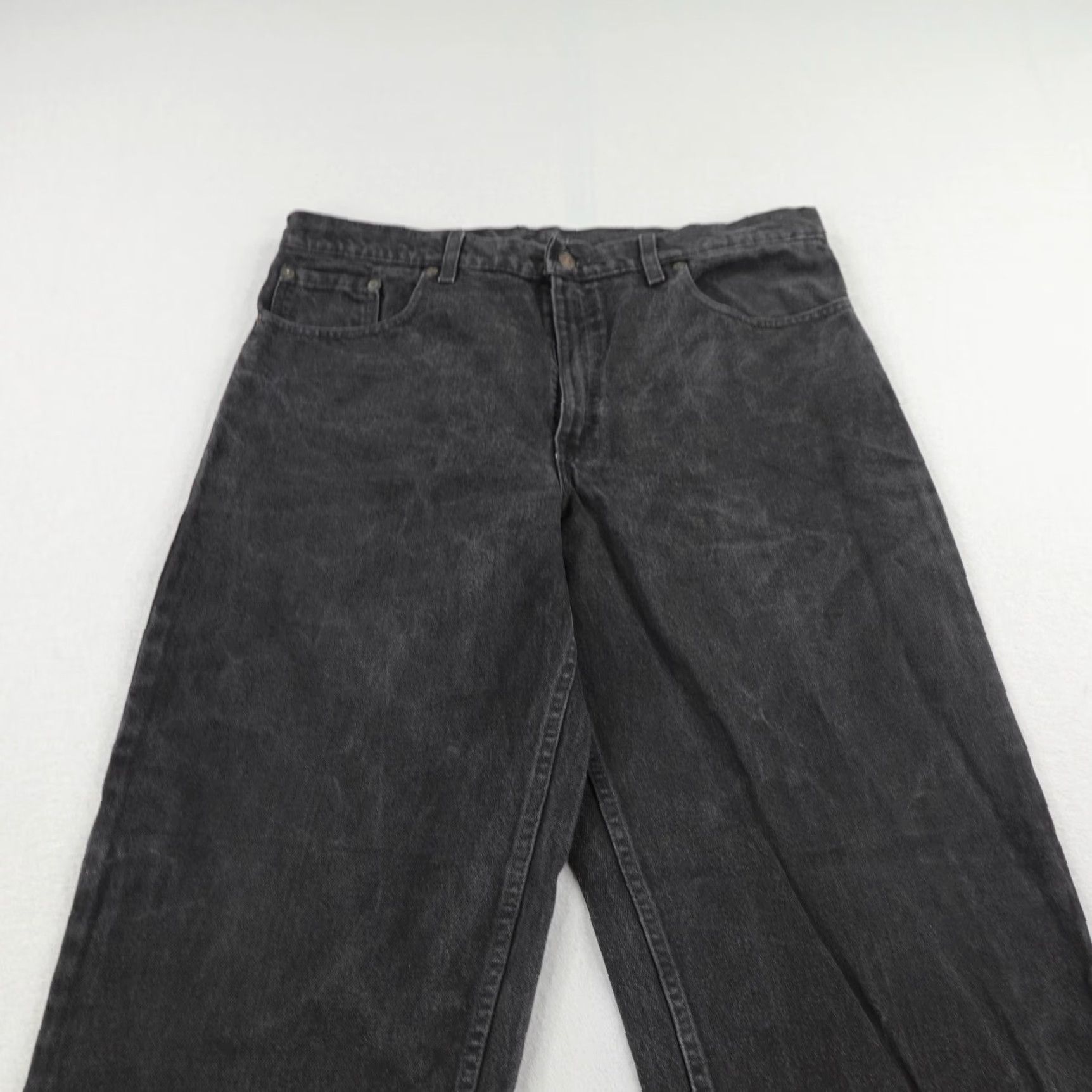 Levi's VINTAGE Levi's Jeans Mens 38x32 Tapered Fit Black Denim 90s Retro Relaxed Fit USA Size US 38 / EU 54 - 2 Thumbnail