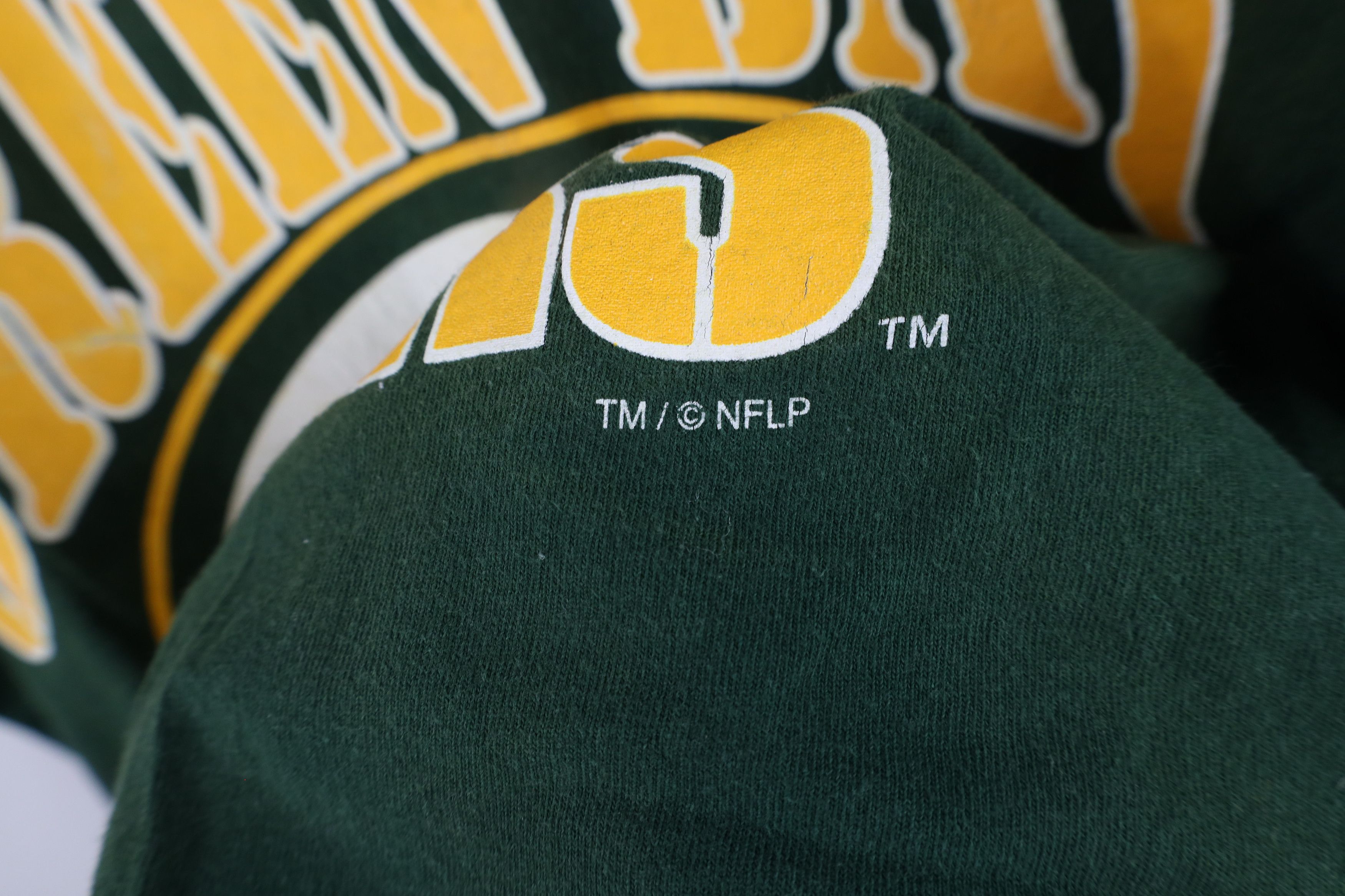 Vintage Vintage 90s Reggie White Green Bay Packers Football T-Shirt Size US L / EU 52-54 / 3 - 5 Thumbnail