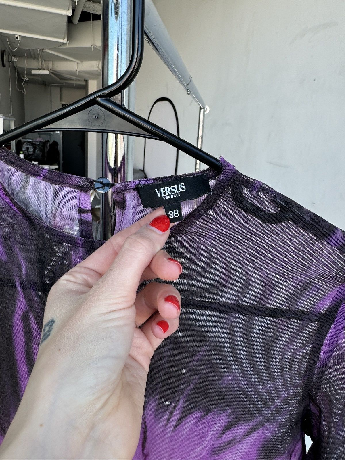 Versus Versace VERSUS VERSACE PURPLE AND BLACK MESH LONG SLEEVE SHIRT Size M / US 6-8 / IT 42-44 - 3 Thumbnail