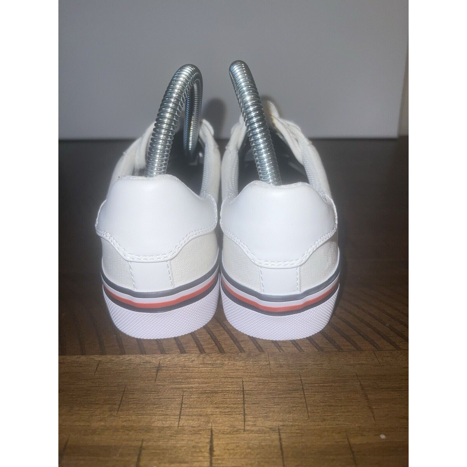 Tommy Hilfiger Tommy Hilfiger Women's Sneakers Size 6 White Shoes Lace up Size US 6 / IT 36 - 3 Thumbnail