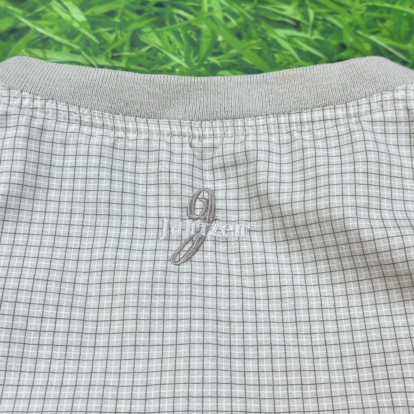 Jantzen Jantzen Mens XL Tan Plaid V Neck Windbreaker Nylon Lined Vest Golf Preppy Lightweight Jacket Size US XL / EU 56 / 4 - 6 Thumbnail
