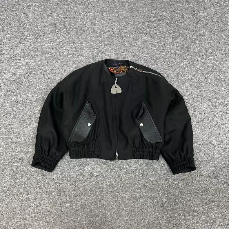 Louis Vuitton Louis Vuitton Patchwork leather coat with presbyopia printe Size XXS / US 00 / IT 34 - 1 Thumbnail
