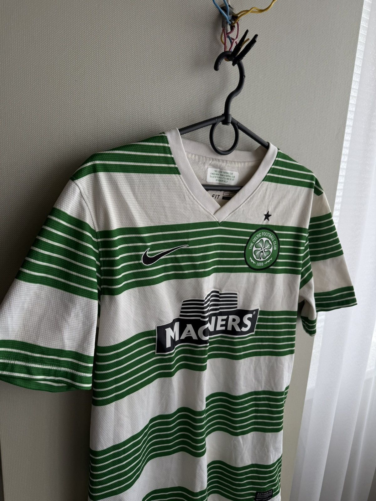 Nike VINTAGE NIKE FC CELTIC 2013/15 SOCCER JERSEY BLOKECORE Size US S / EU 44-46 / 1 - 2 Thumbnail