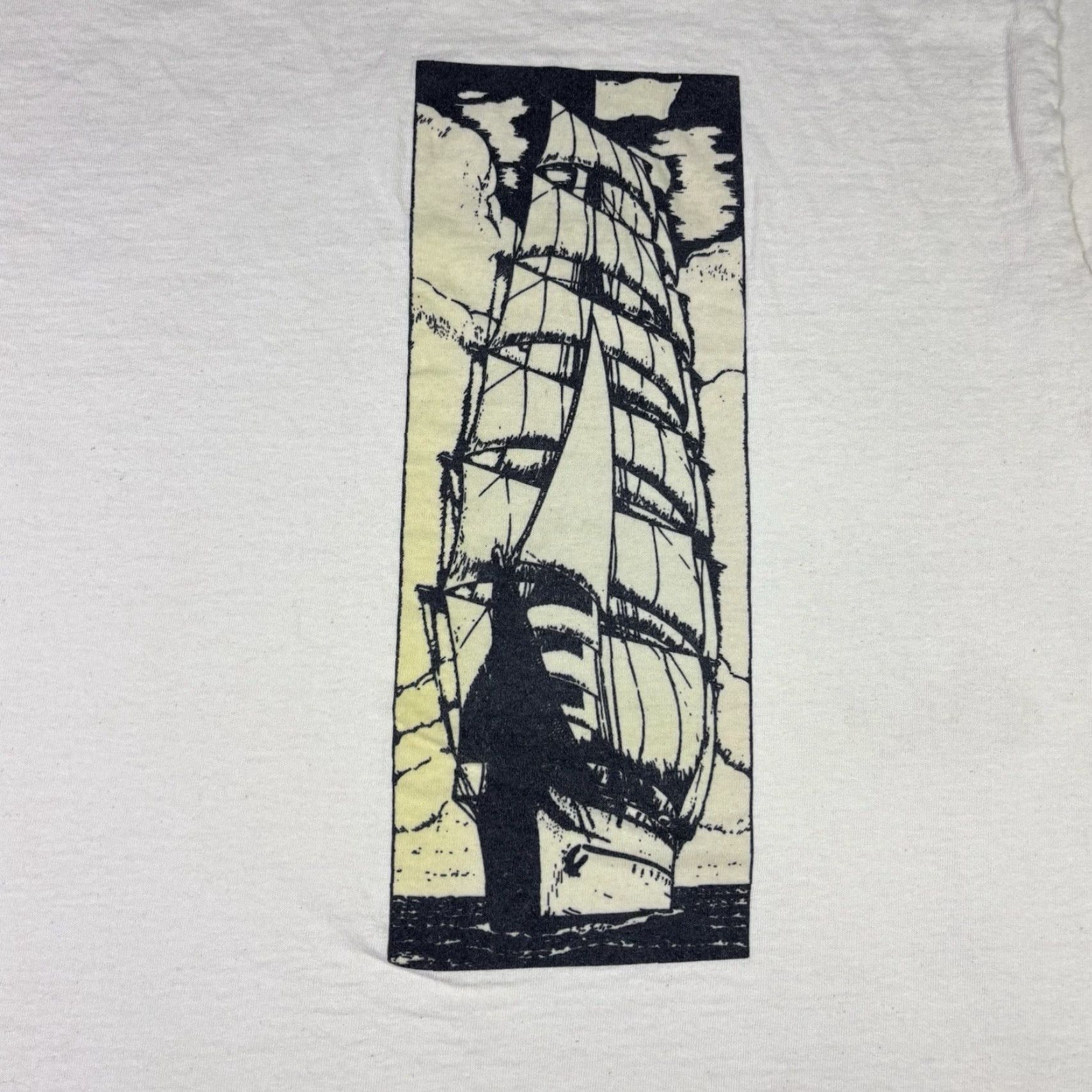 Fruit Of The Loom VINTAGE Pirate Ship T Shirt Art Promo Single Stitch Adult 2XL 90s Disney Stitch White Cotton Fruit of the Loom Shirt Mens Size US XXL / EU 58 / 5 - 6 Thumbnail