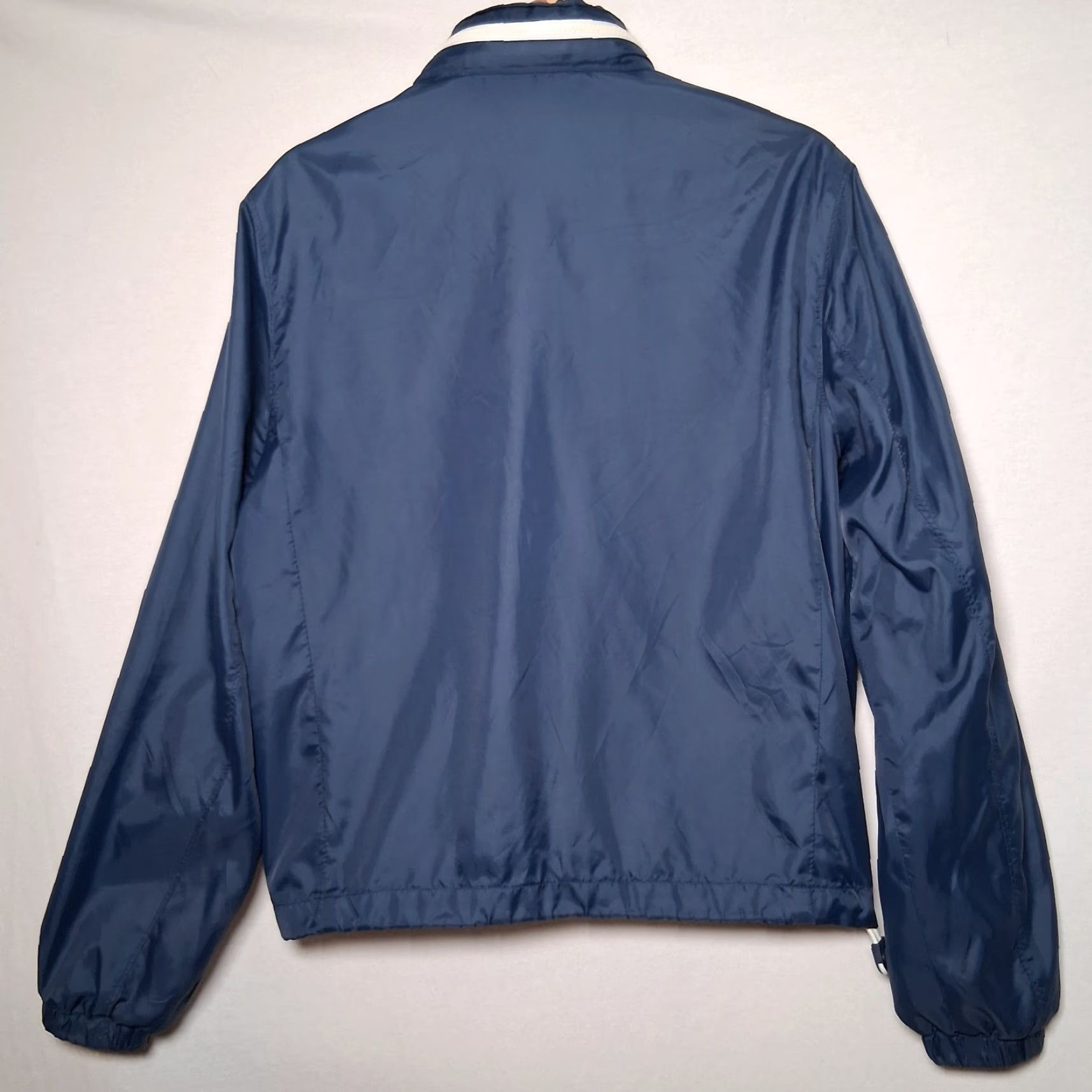 Gap VINTAGE Gap Windbreaker Jacket Men S Blue Short Full Zip Roll Away Hood Windbreaker Classic 90s Outdoor Pockets Casual Travel Size US S / EU 44-46 / 1 - 2 Thumbnail