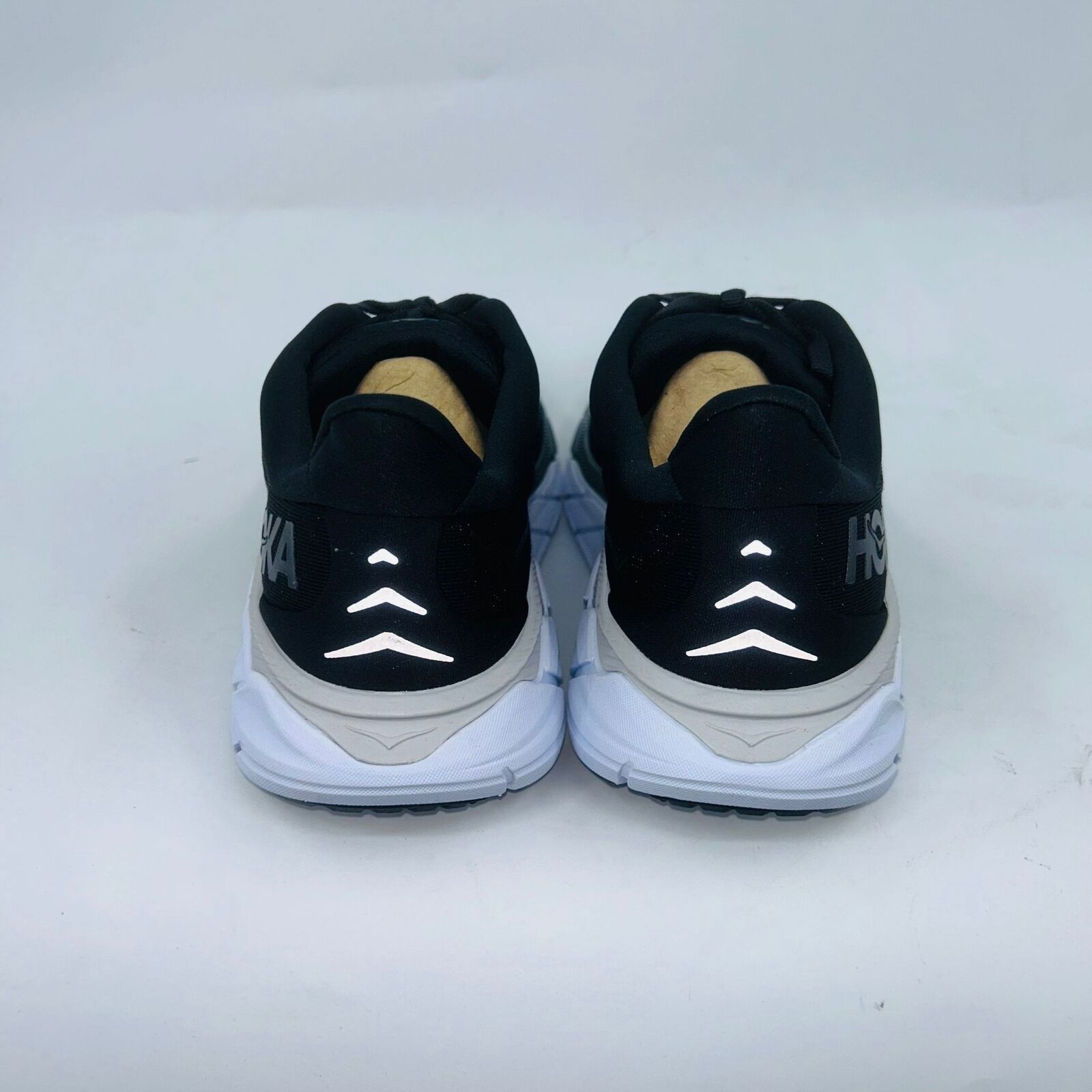 Hoka HOKA ARAHI 6 BLACK/WHITE ATHLETIC WOMENS SNEAKERS SIZE 9.5B Size US 9.5 / IT 39.5 - 3 Thumbnail