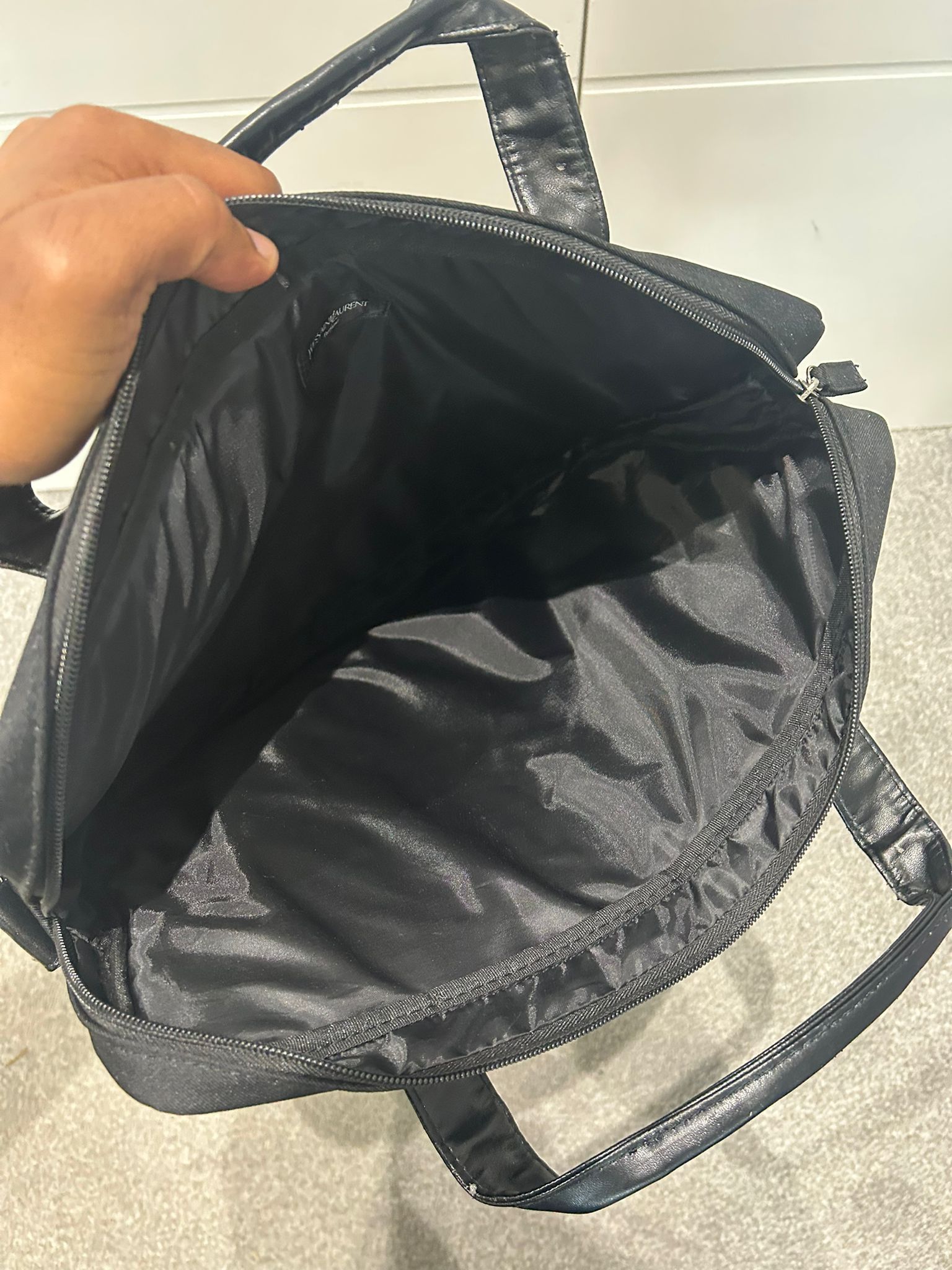 Yves Saint Laurent YSL Yves Saint Laurent Bag – Black Size ONE SIZE - 10 Thumbnail
