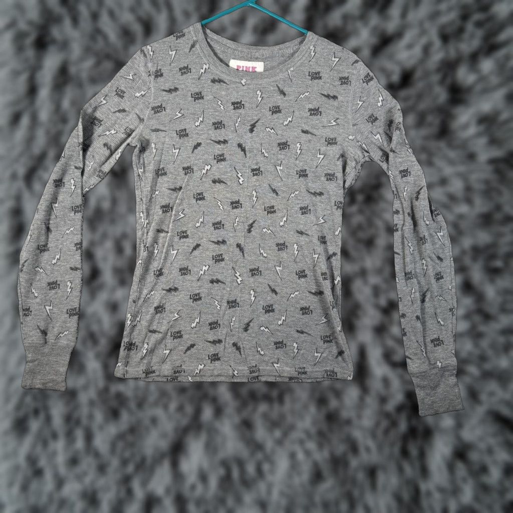 Pinko VINTAGE PINK Victoria's Secret Shirt T-Shirt L Gray Geometric Graphic Long Sleeve Crew Neck Size L / US 10 / IT 46 - 1 Thumbnail
