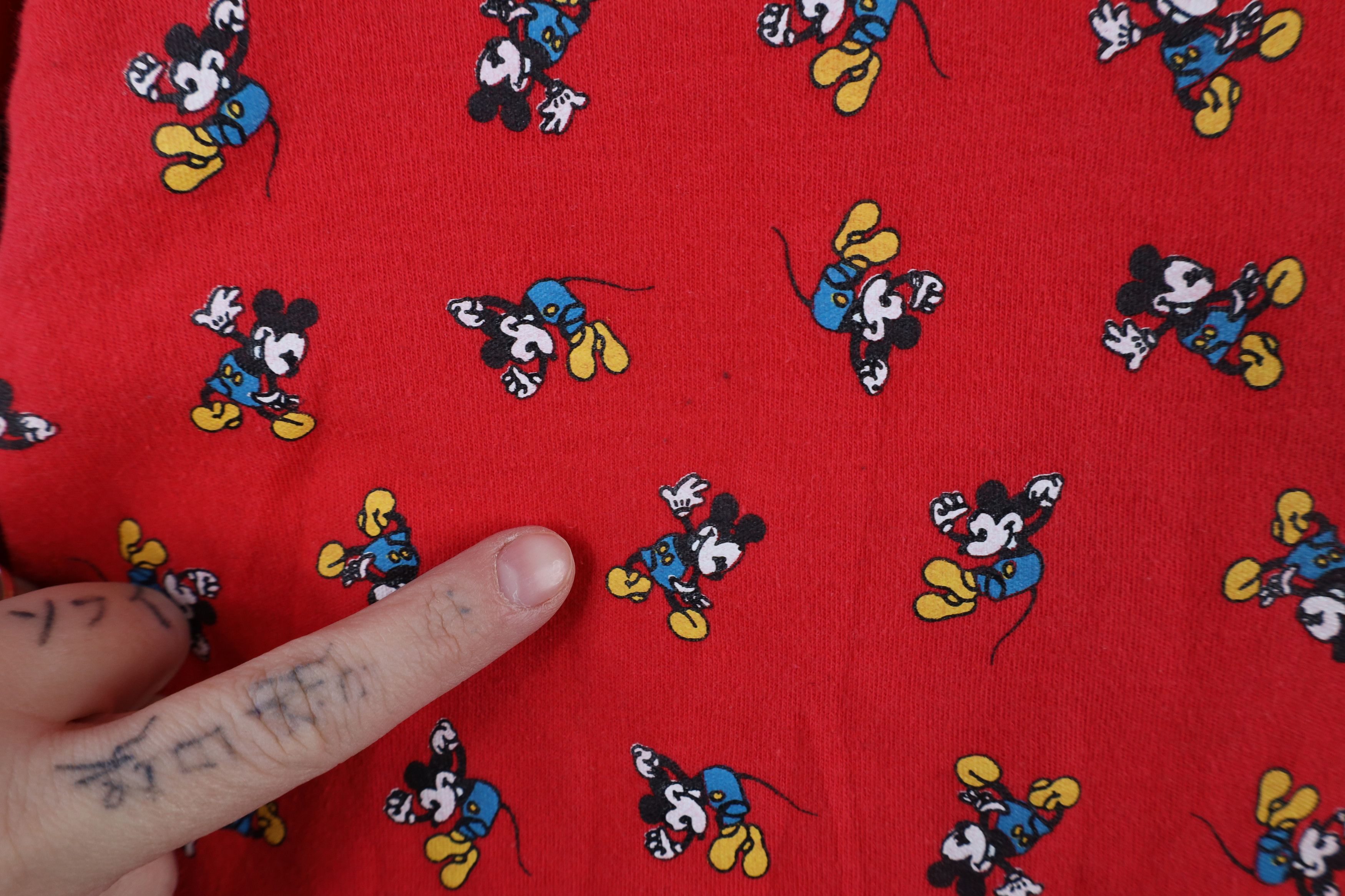 Disney × Vintage Vintage 90s Disney Mickey Mouse All Print Turtleneck T-Shirt Size L / US 10 / IT 46 - 7 Thumbnail