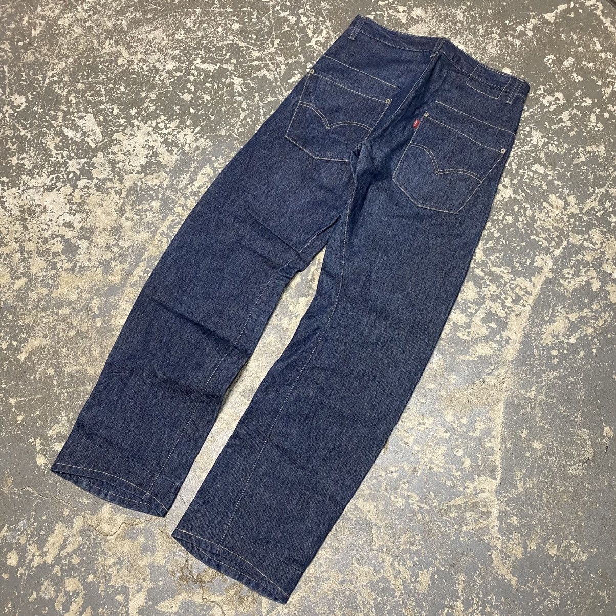 Japanese Brand × Levi's × Vintage Vintage Levi’s Engineered Twisted Leg Denim Jeans 90s Size US 31 - 2 Thumbnail