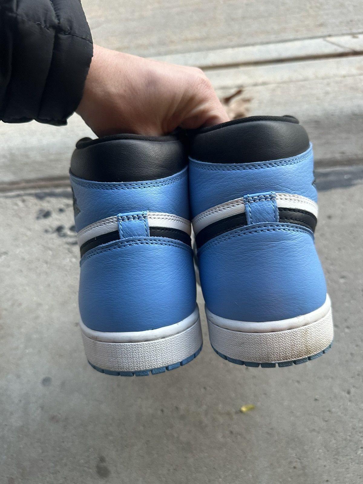 Jordan Brand Nike Air Jordan 1 Retro High OG UNC Toe size 11.5 Size US 11.5 / EU 44-45 - 4 Thumbnail