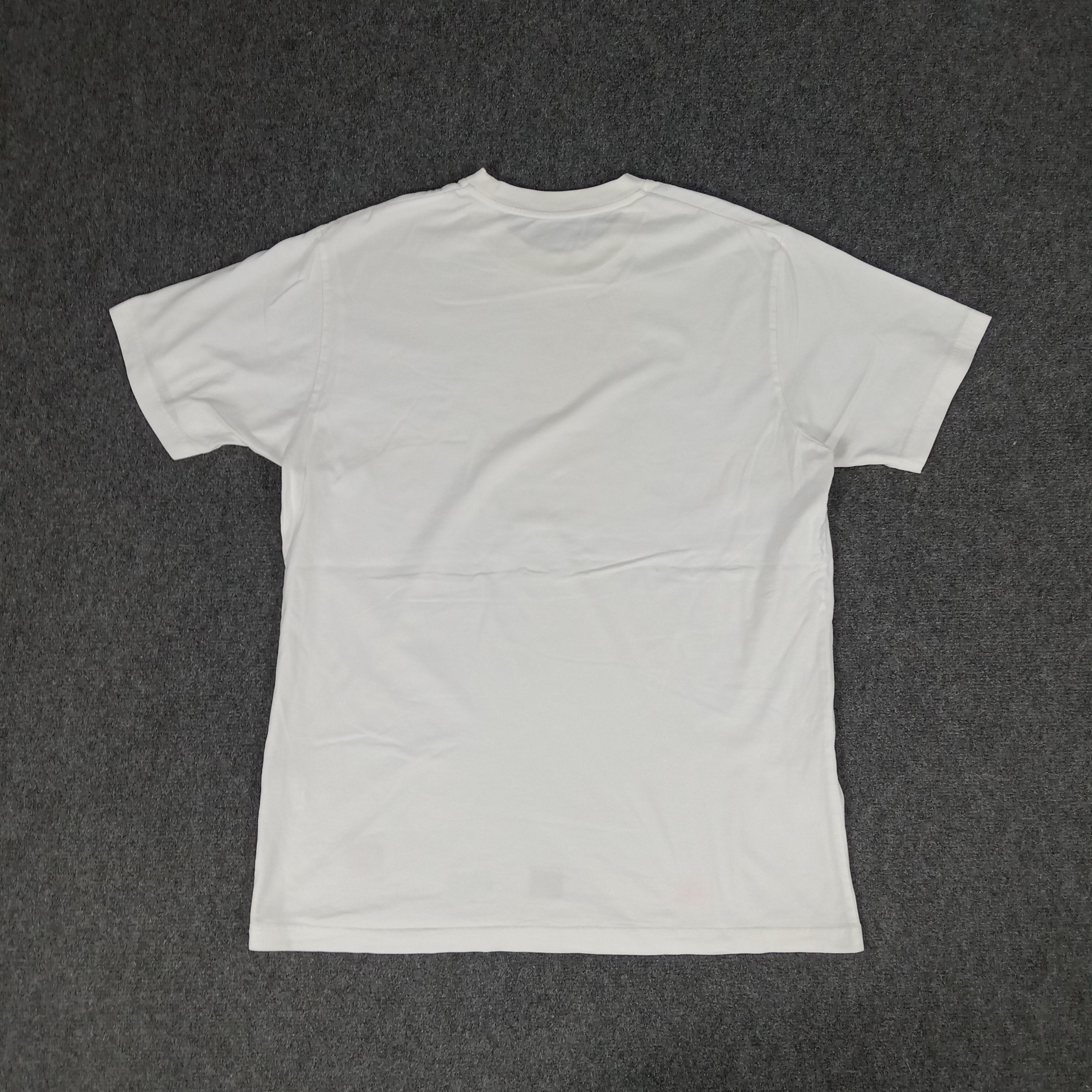 Barbara Kruger × Japanese Brand × Vintage Barbara Kruger Japanese Brand Tshirt Size US L / EU 52-54 / 3 - 5 Thumbnail
