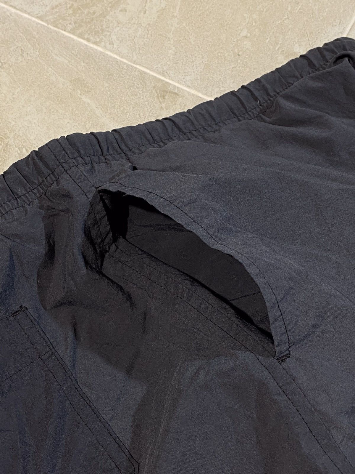 Nike 🔥 Y2K NIKE SWOOSH SWIM SHORTS NYLON SUMMER VIBES GREY Size US 32 / EU 48 - 7 Thumbnail