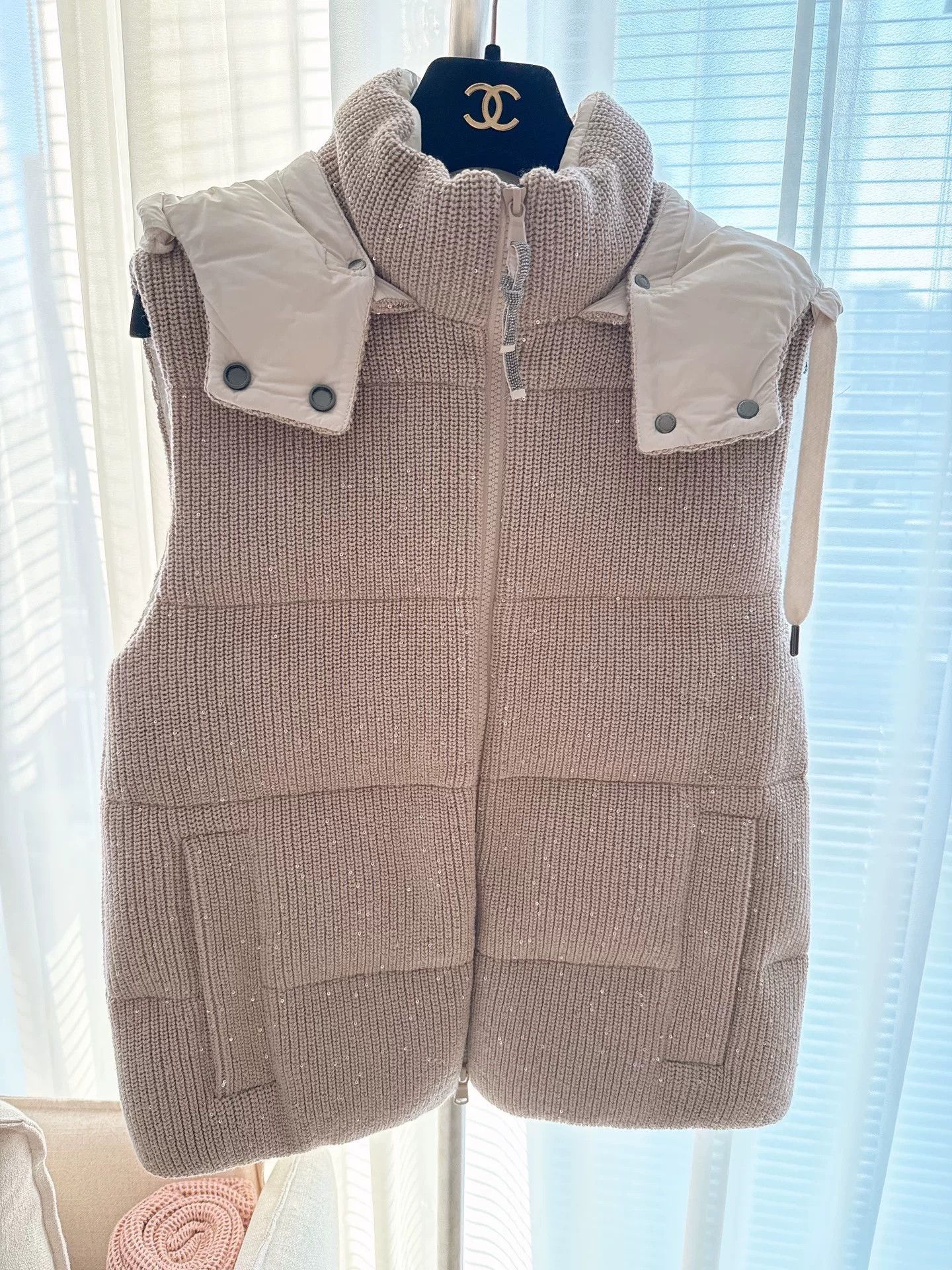 Brunello Cucinelli Brunello Cucinelli Sequin Knit Down Vest Size US S / EU 44-46 / 1 - 1 Thumbnail