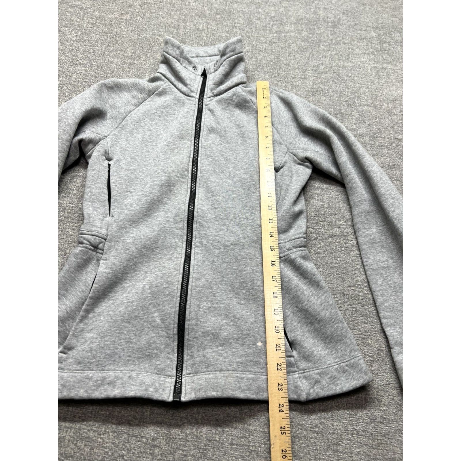Lululemon Lululemon Insculpt Jacket Full Zip Mockneck Heather Gray Size 4 - Activewear Jacket Women, Gray, Regular, Fitted, Long Sleeve, Cotton Blend, 90s? Size S / US 4 / IT 40 - 4 Thumbnail