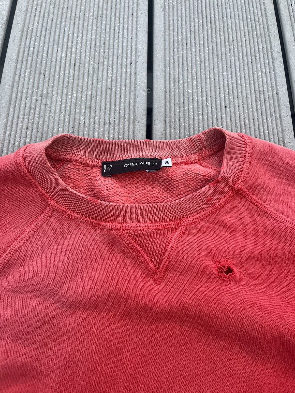 Dsquared2 Vintage Dsquared Red Sunfaded / Distressed Sweatshirt Size US M / EU 48-50 / 2 - 8 Thumbnail