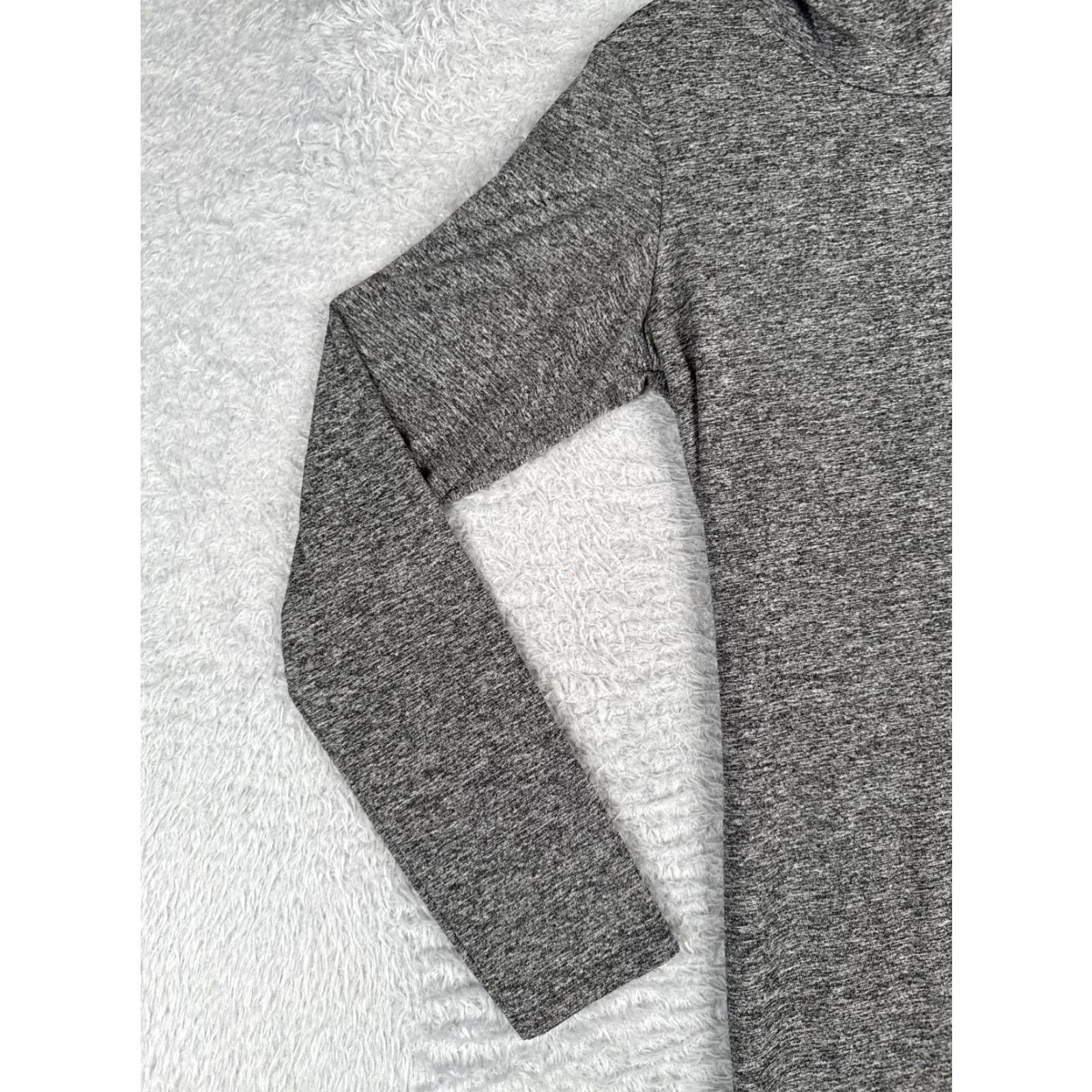 The North Face The North Face Hoodie Womens Small Gray Pullover Poly Blend Flash Dry Regular Fit Logo All Seasons Men/Women? Size S / US 4 / IT 40 - 3 Thumbnail