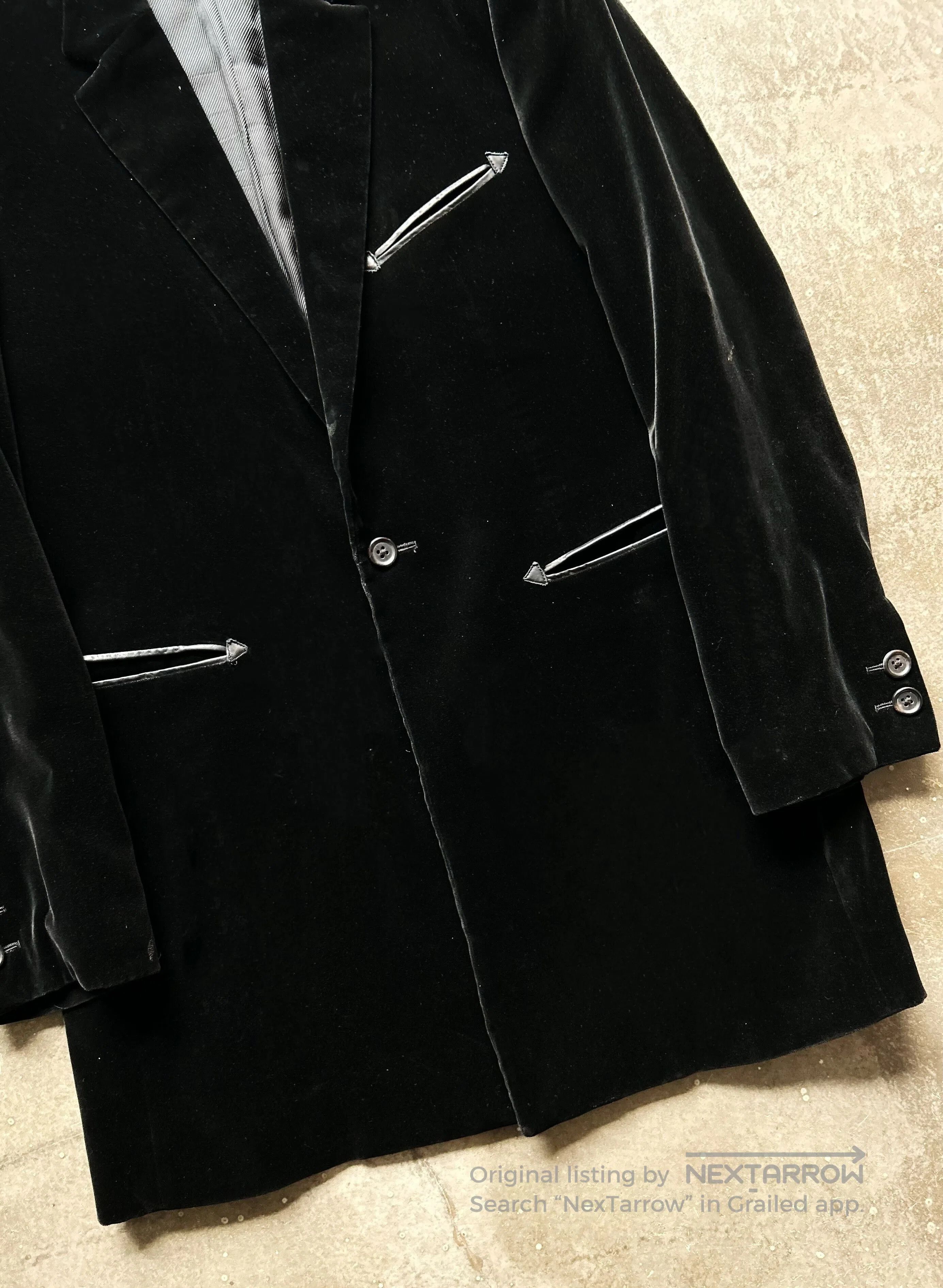 The Letters velvet jacket with stylish zipper details. Size US M / EU 48-50 / 2 - 3 Thumbnail