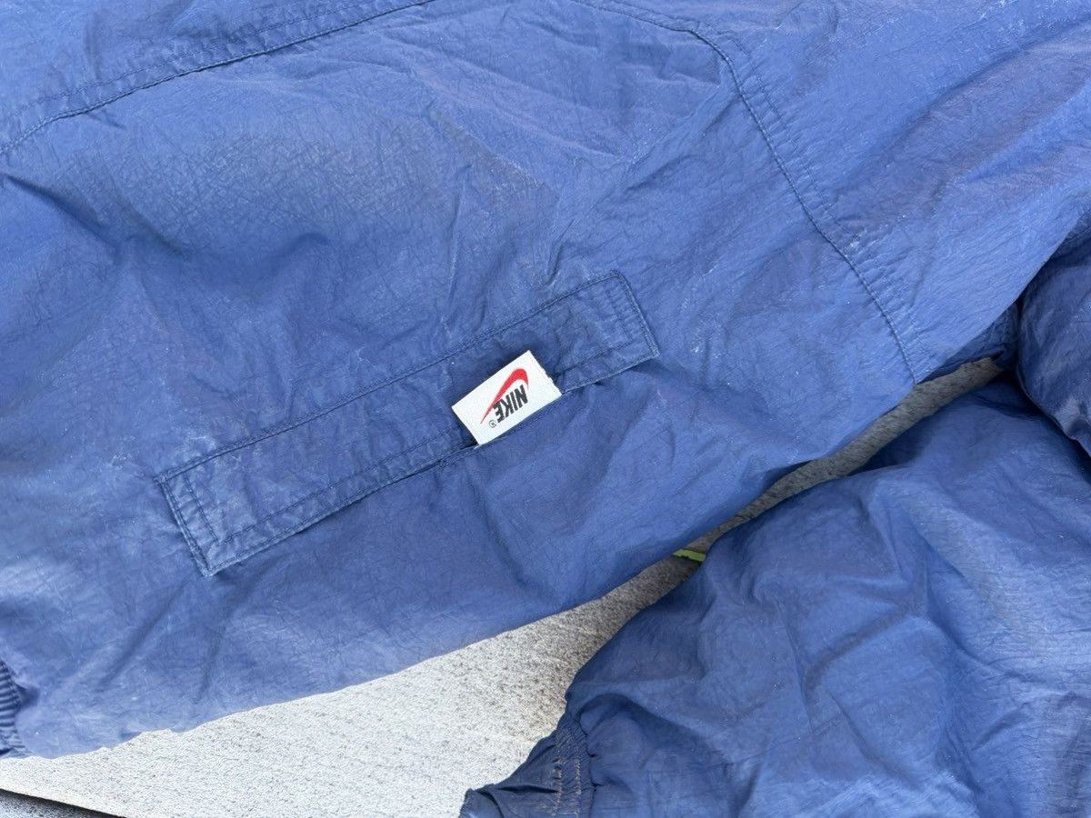 Nike Vintage Nike Puffer Jacket Size US L / EU 52-54 / 3 - 2 Thumbnail
