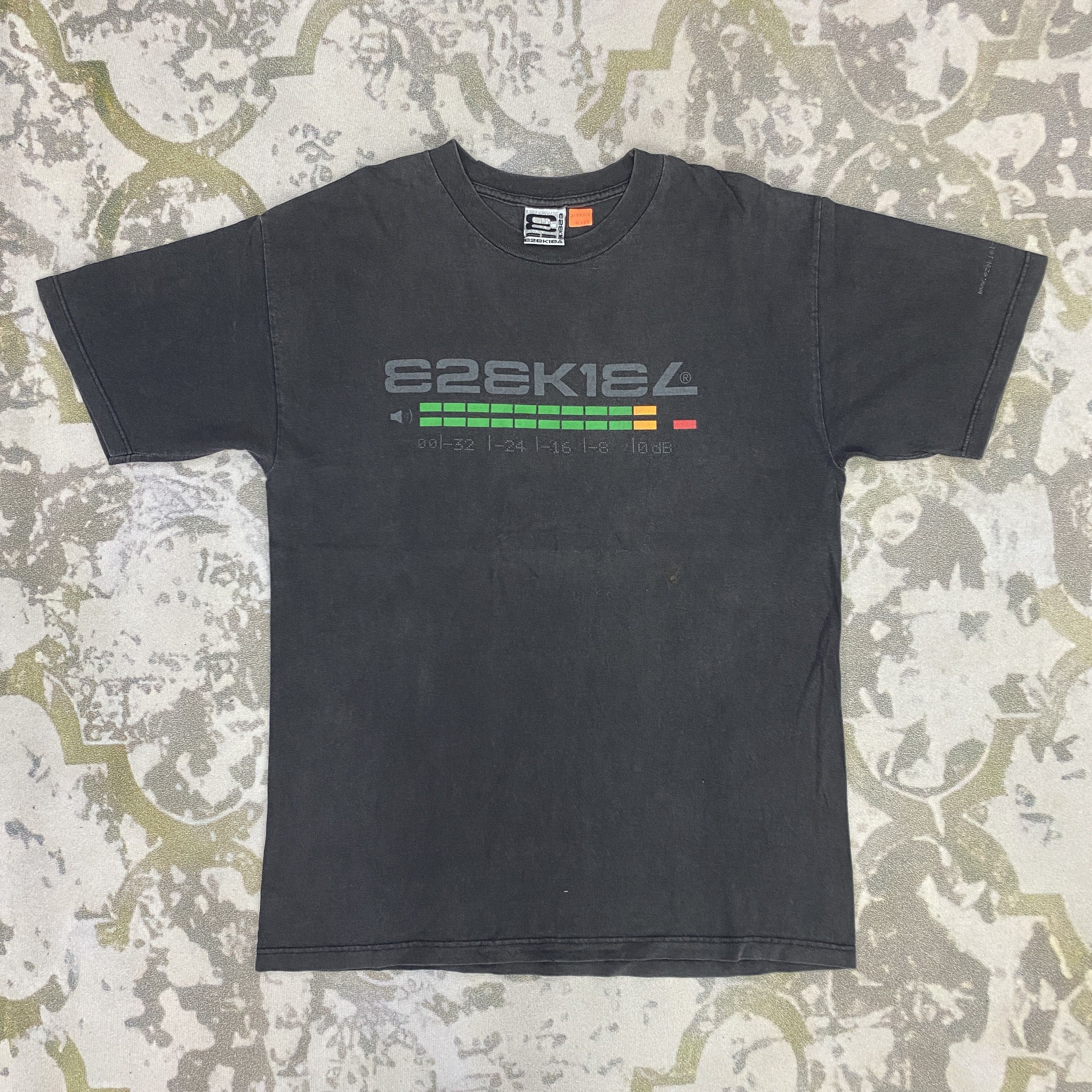 Ezekiel Vintage Ezekiel Skategang T-Shirt - H037 Size US L / EU 52-54 / 3 - 1 Thumbnail