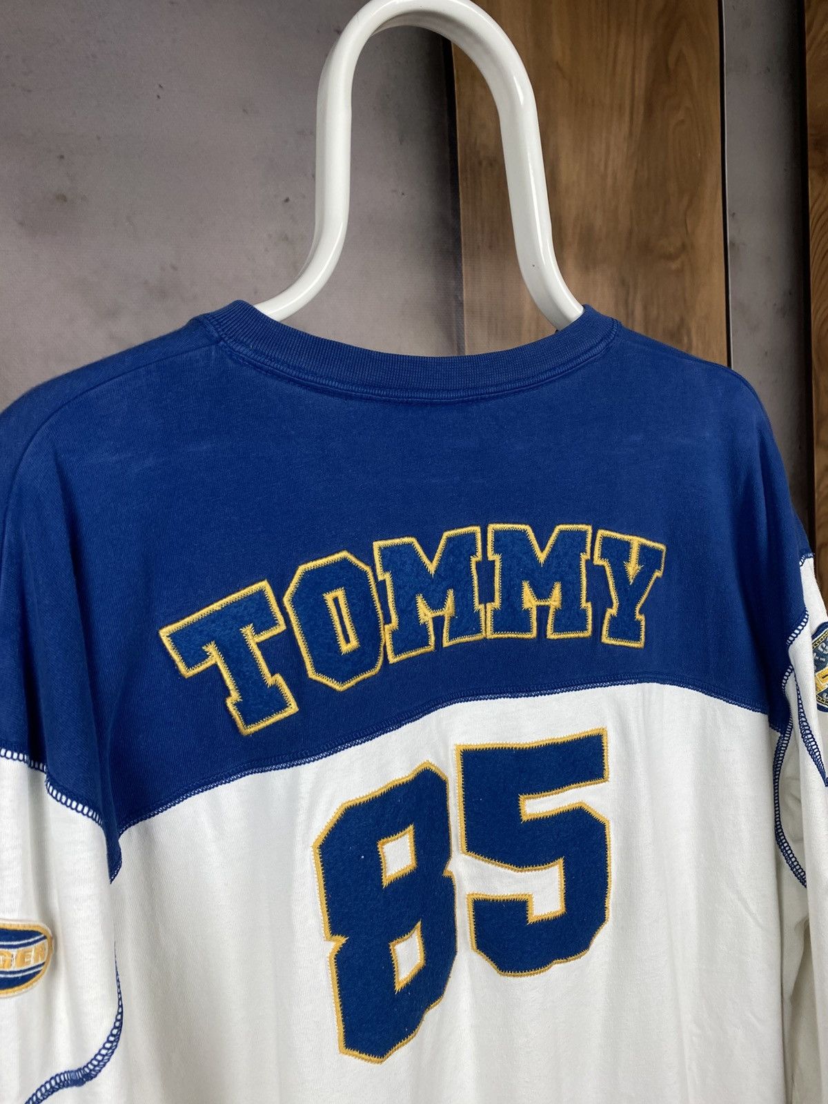 Tommy Hilfiger 🔥Vintage 90s Sweatshirt V-Neck Collar Tommy Hilfiger Jeans🔥 Size US XL / EU 56 / 4 - 2 Thumbnail