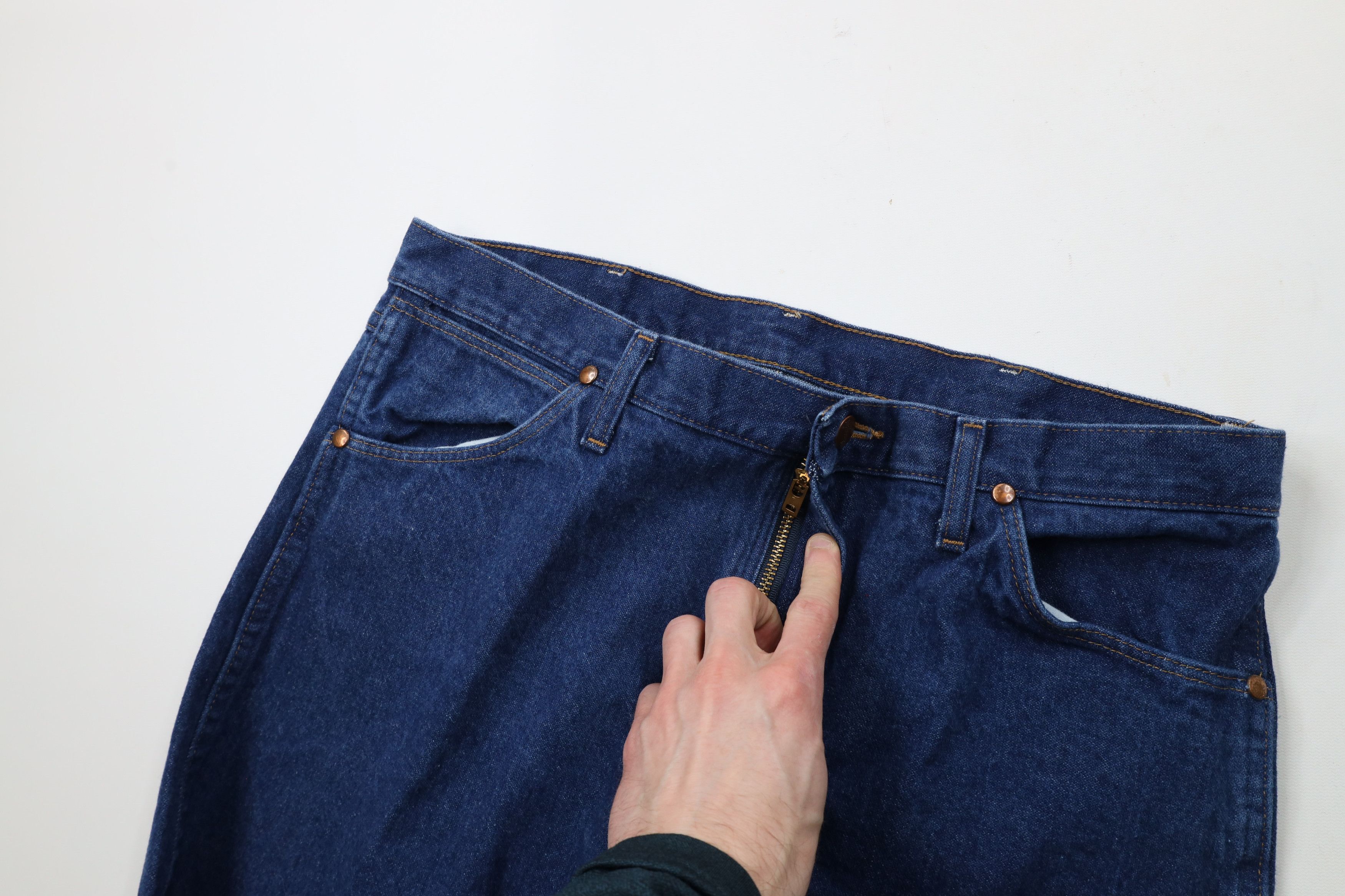 Vintage × Wrangler Vintage 90s Wrangler Spell Out Straight Leg Denim Jeans Blue Size US 35 - 6 Thumbnail