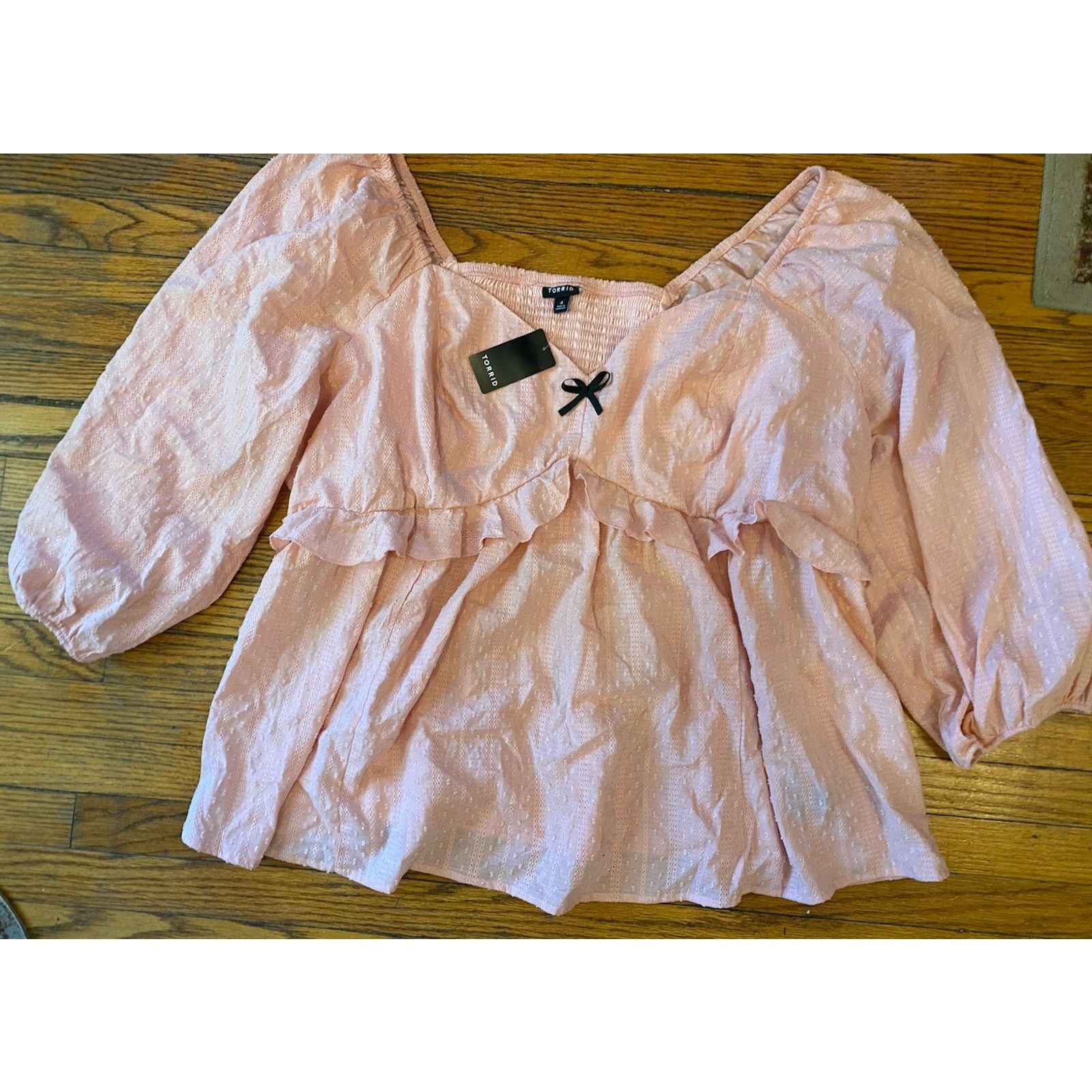 Torrid NWT Torrid Blouse Women’s Shirt Plus 4X $60 Peach Size 4XL / US 24-26 - 2 Thumbnail