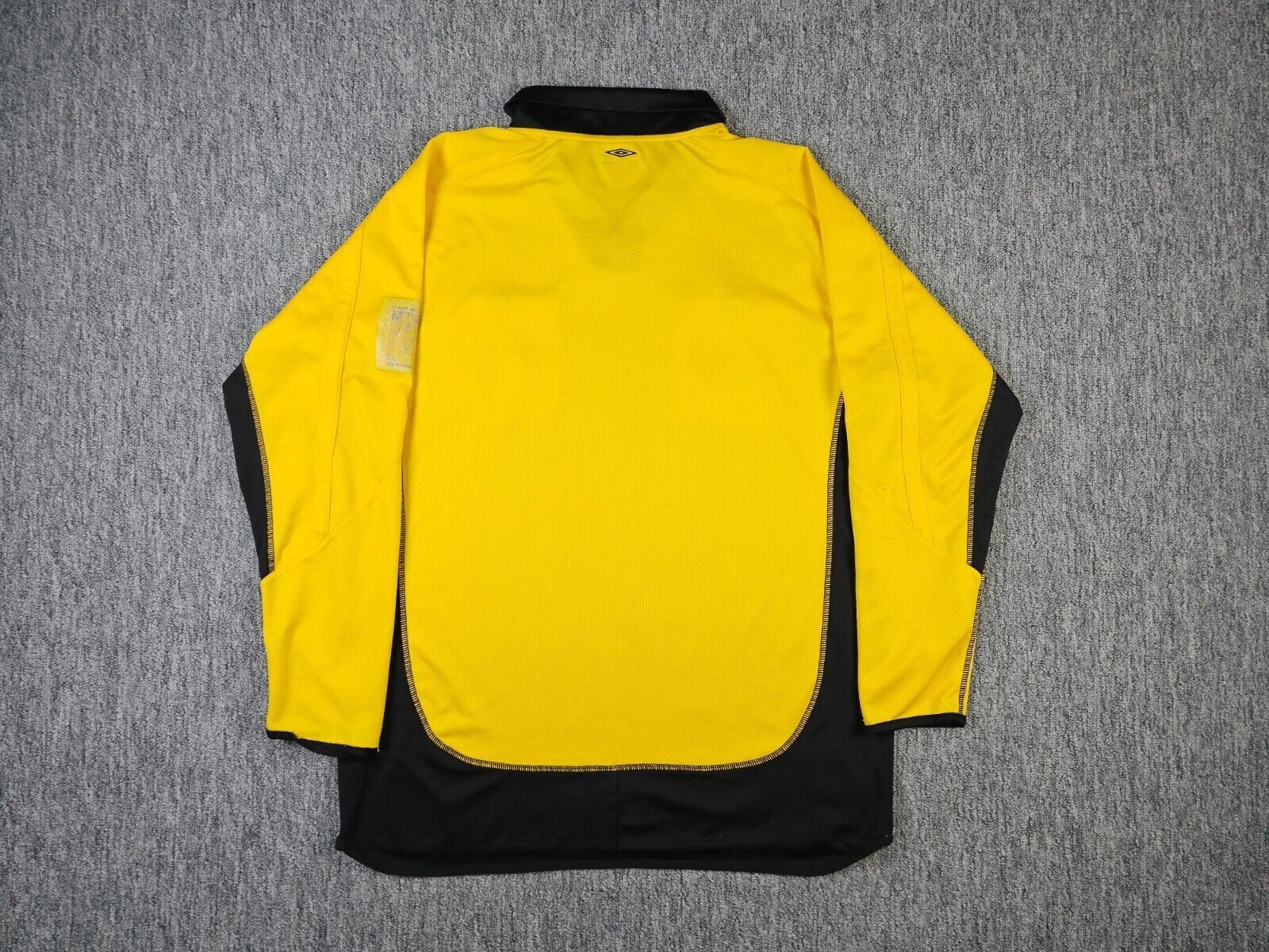 Umbro Umbro Sweden Euro 2000 Referee Jersey Y2K Vintage XL Size US XL / EU 56 / 4 - 2 Thumbnail