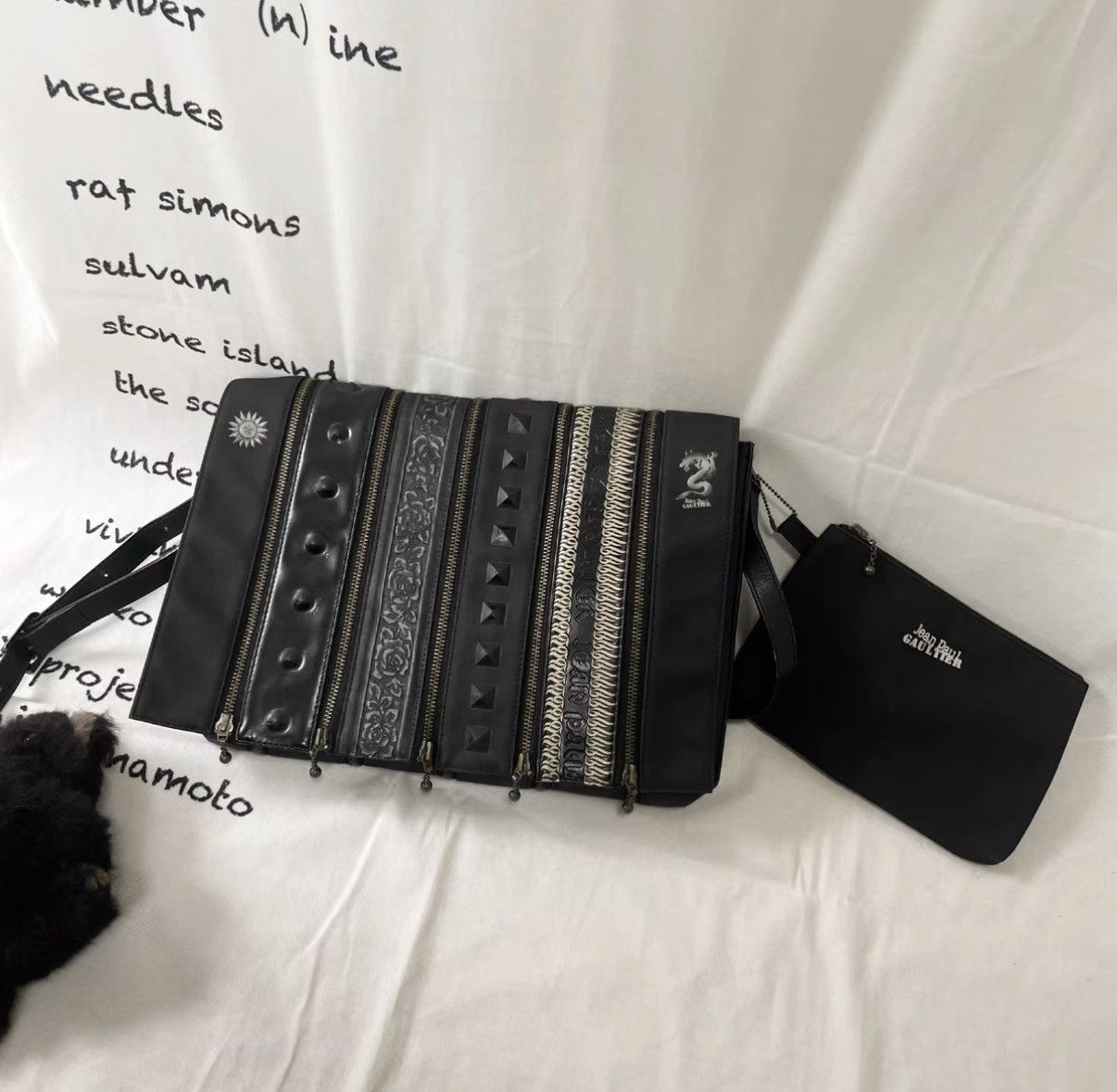 Jean Paul Gaultier Jean Paul Gaultier Dragon Pattern Zip Deconstructed Bag J29 Size ONE SIZE - 3 Thumbnail